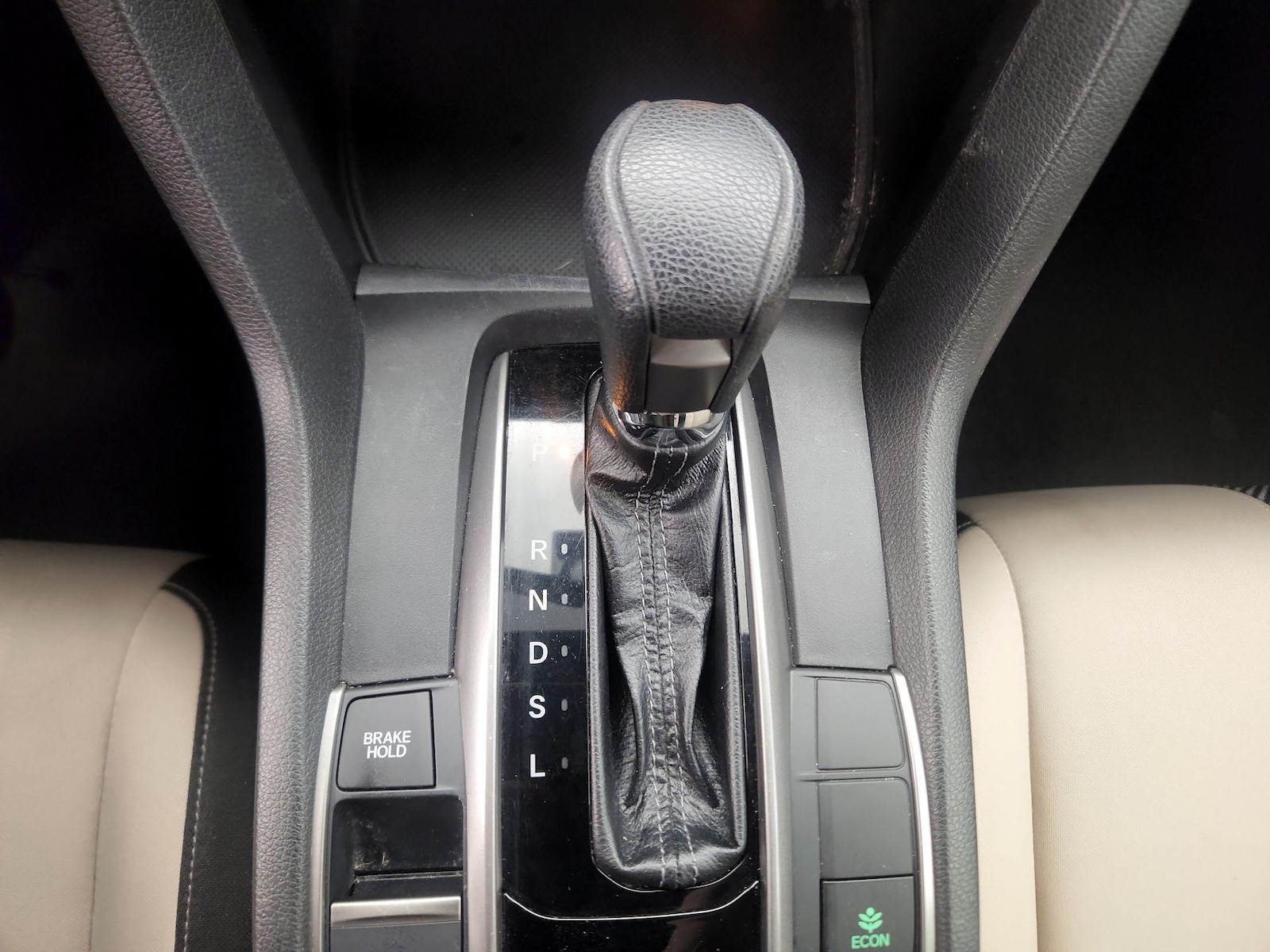 2018 Honda Civic Hatchback EX - Photo 18