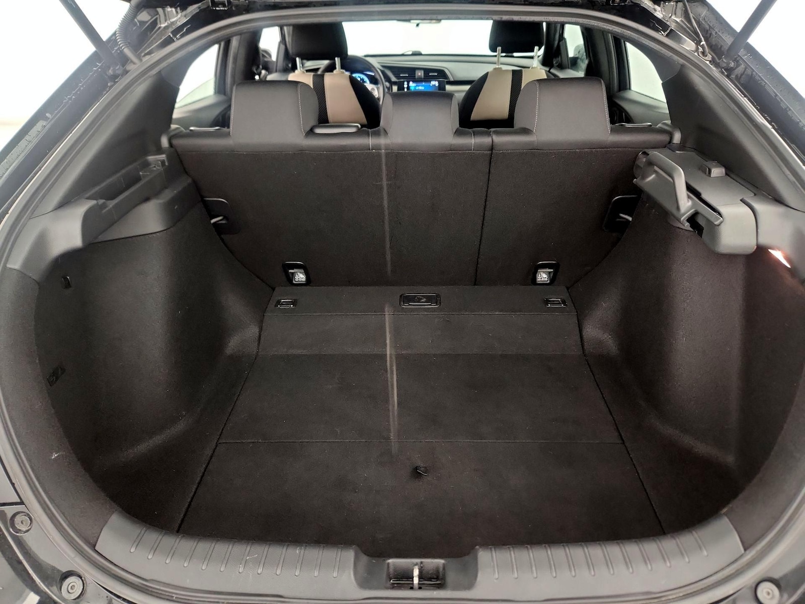 2018 Honda Civic Hatchback EX - Photo 22