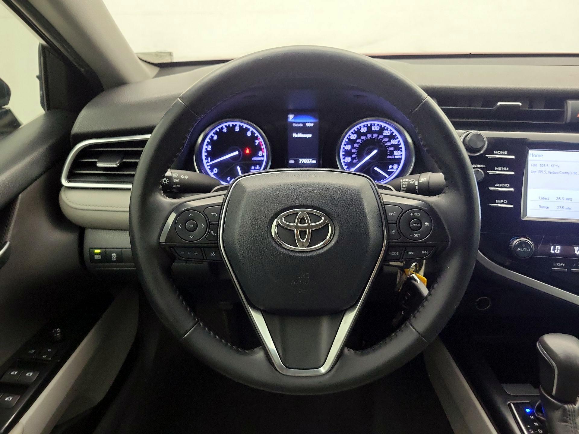 Thumbnail: 2018 Toyota Camry - 10