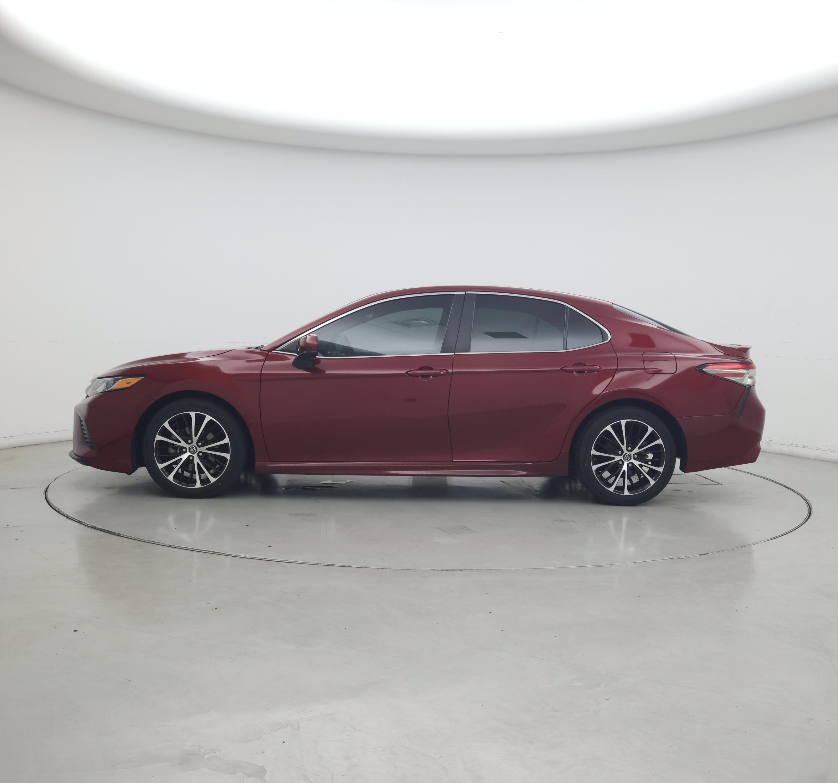 Thumbnail: 2018 Toyota Camry - 3