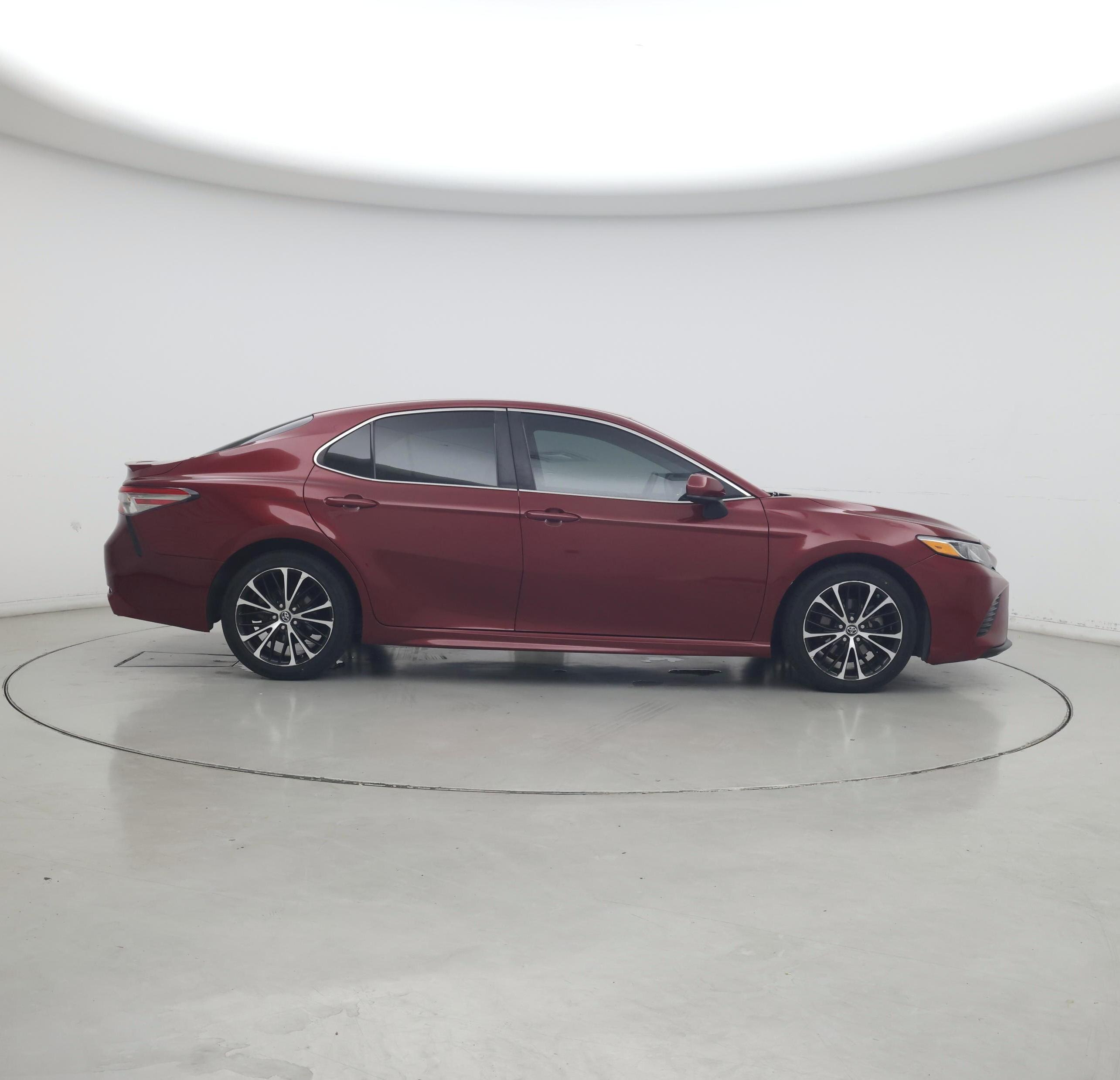 Thumbnail: 2018 Toyota Camry - 7