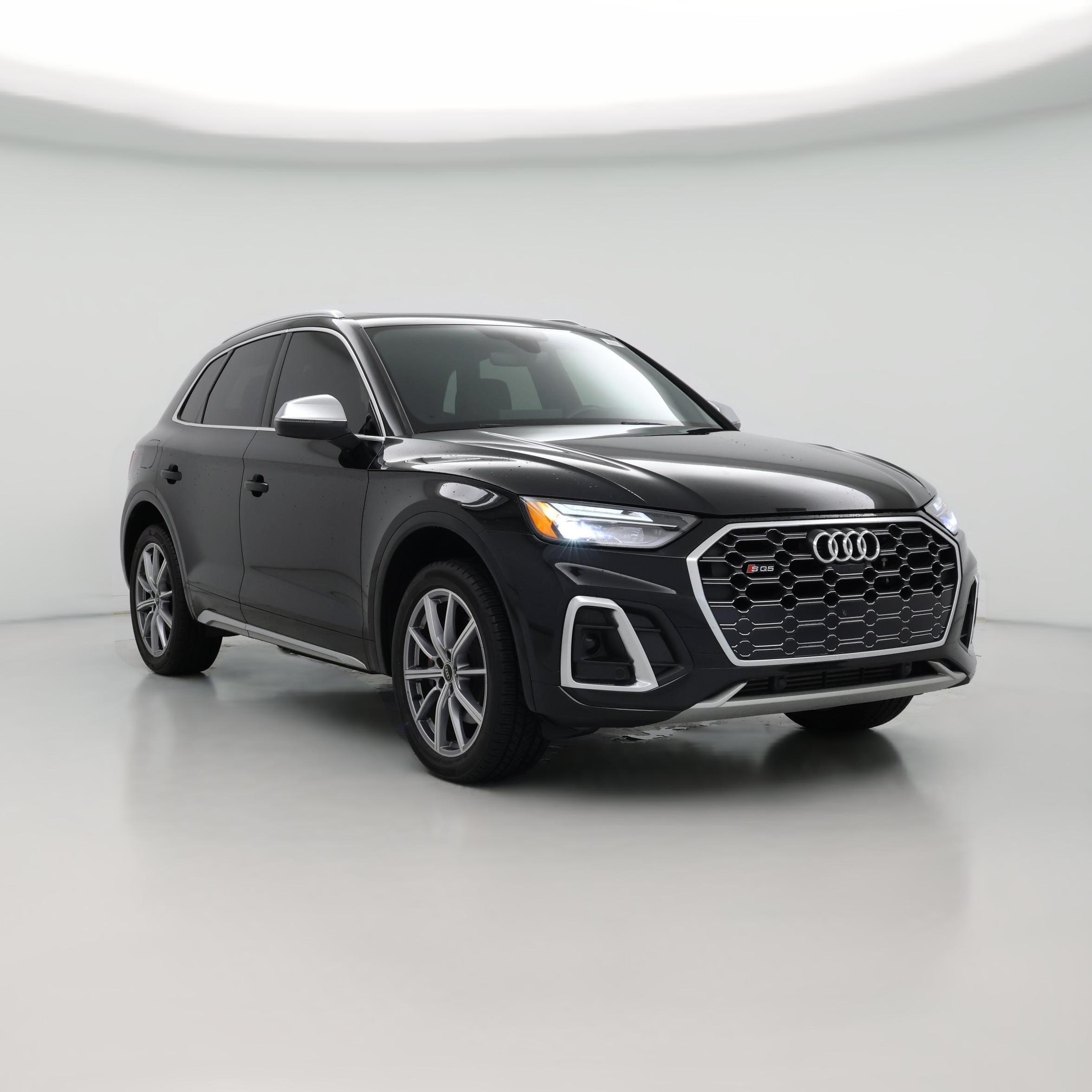 Thumbnail: 2022 Audi SQ5 - 1