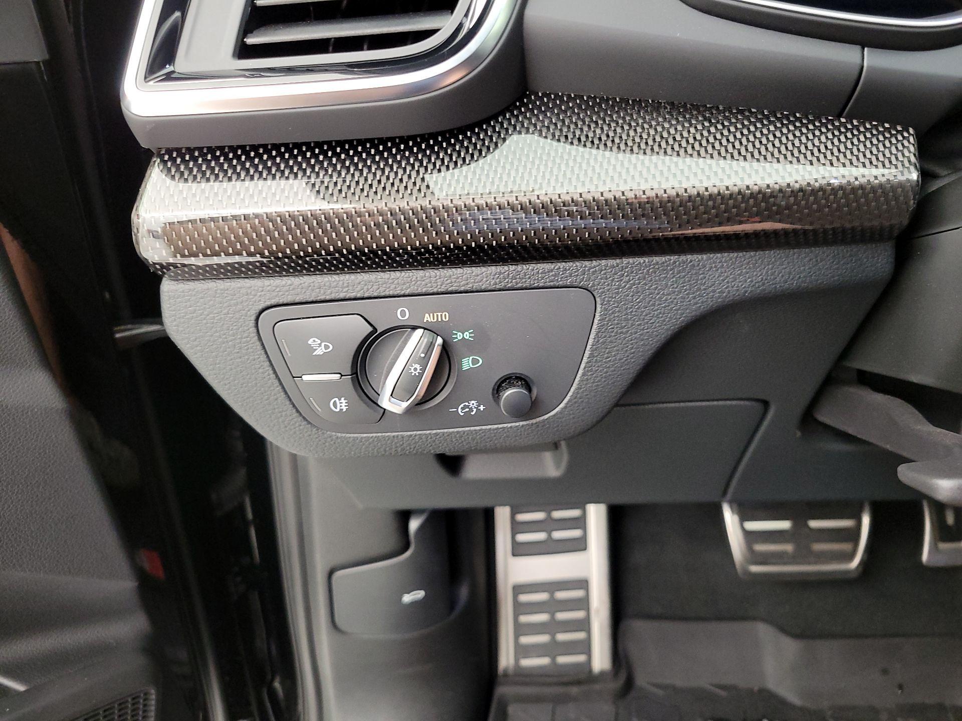 Thumbnail: 2022 Audi SQ5 - 13
