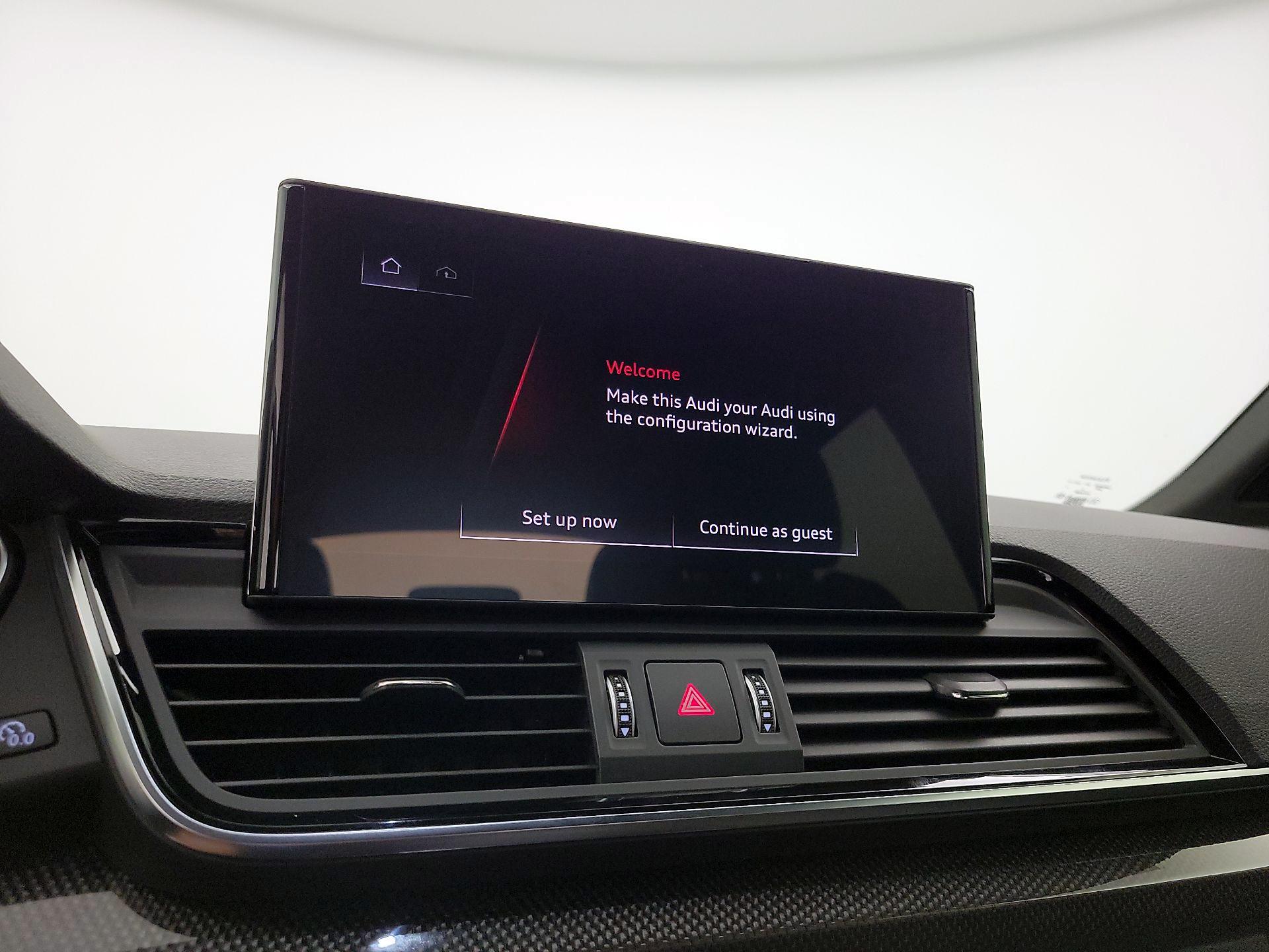 Thumbnail: 2022 Audi SQ5 - 15