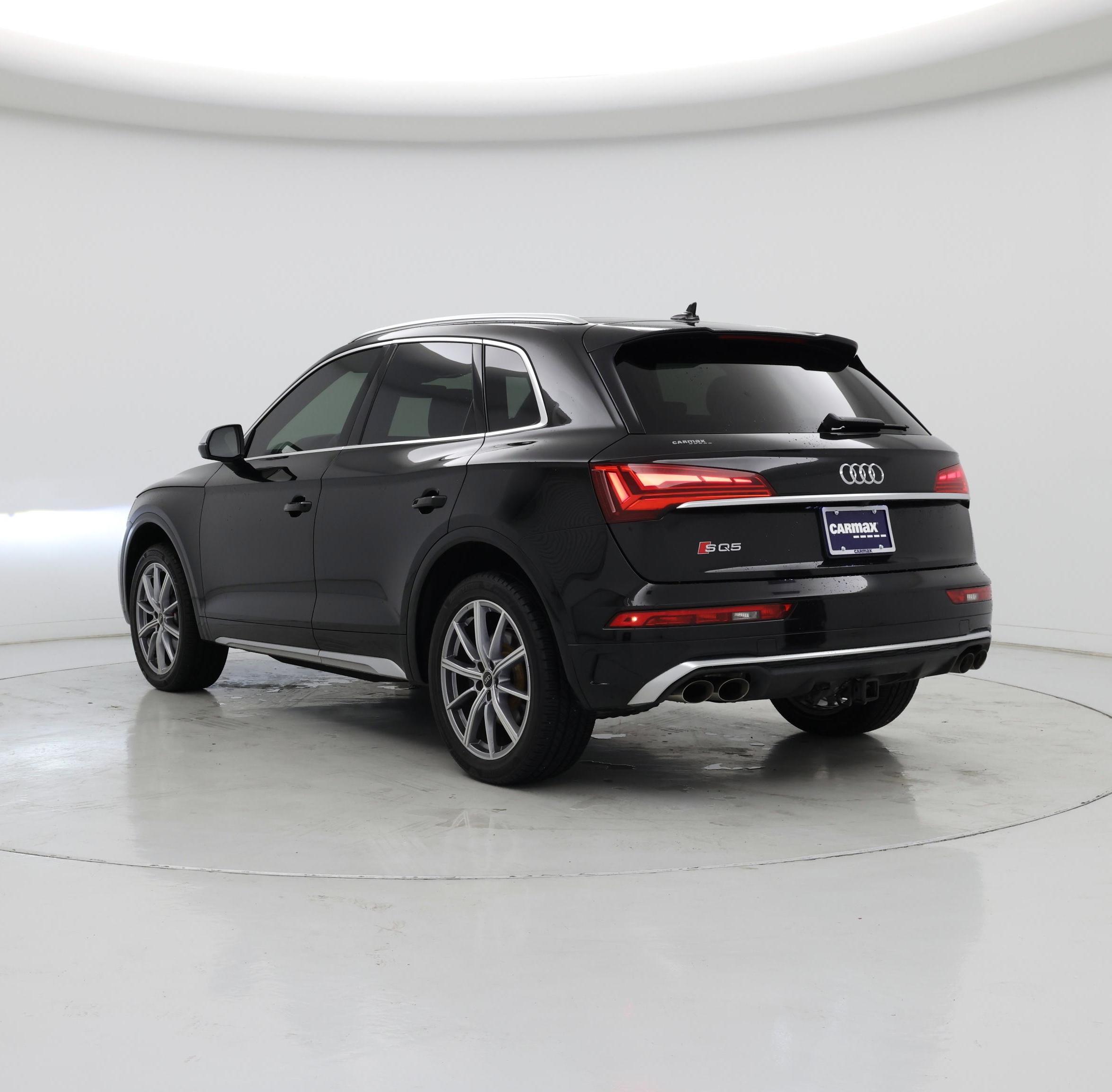 Thumbnail: 2022 Audi SQ5 - 2