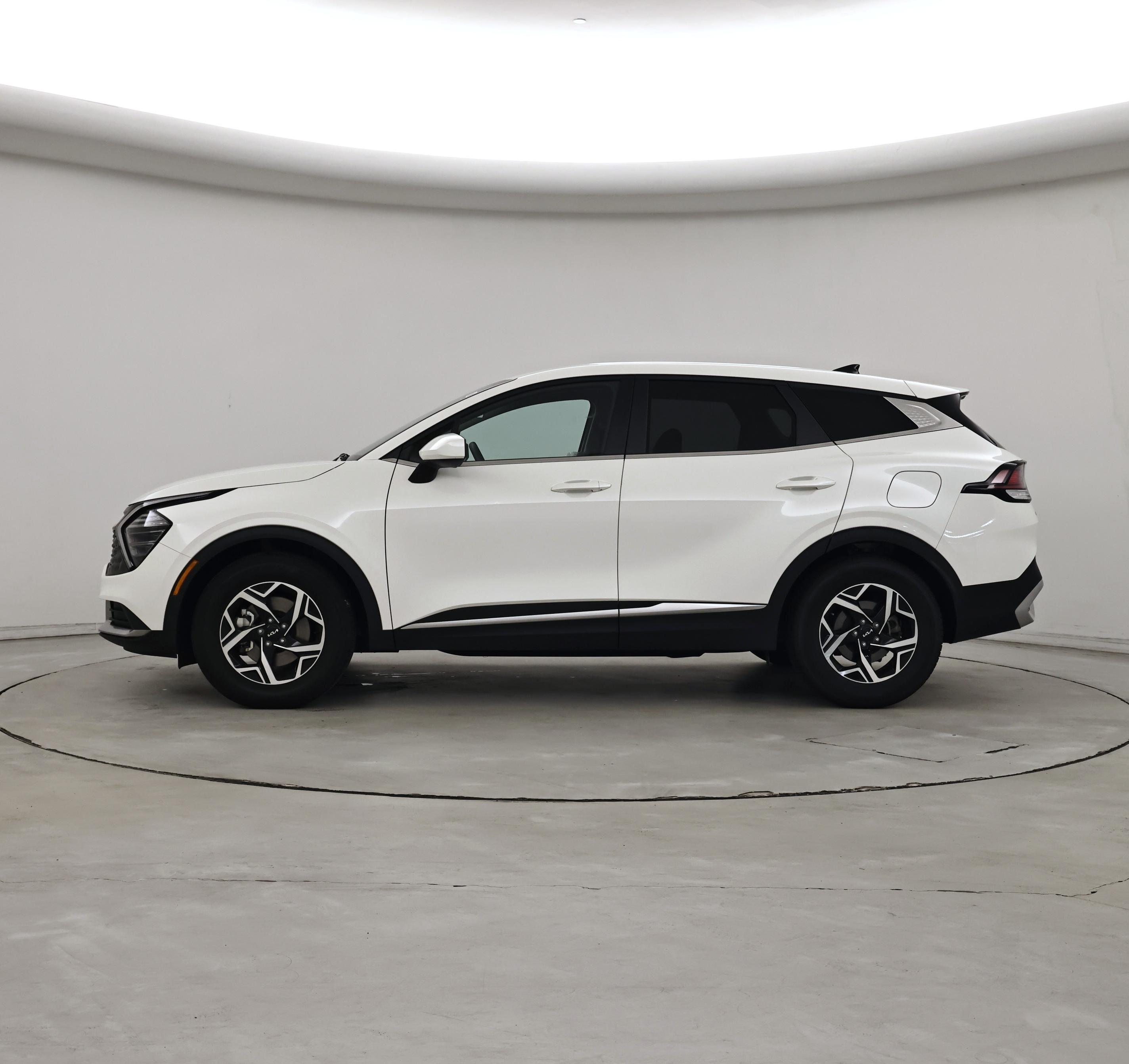 Thumbnail: 2024 Kia Sportage - 3