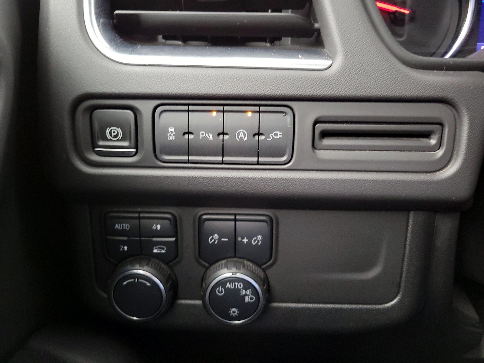 2021 Chevrolet Tahoe LT - Photo 14
