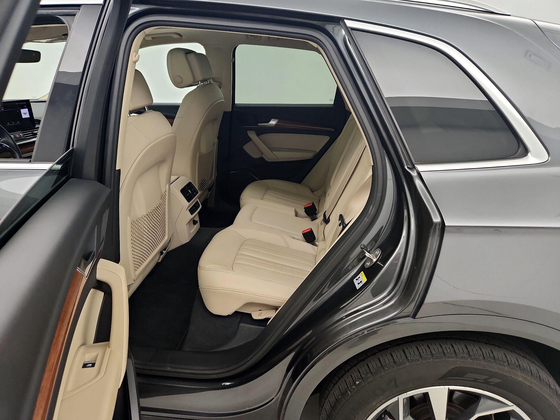 Thumbnail: 2022 Audi Q5 - 20