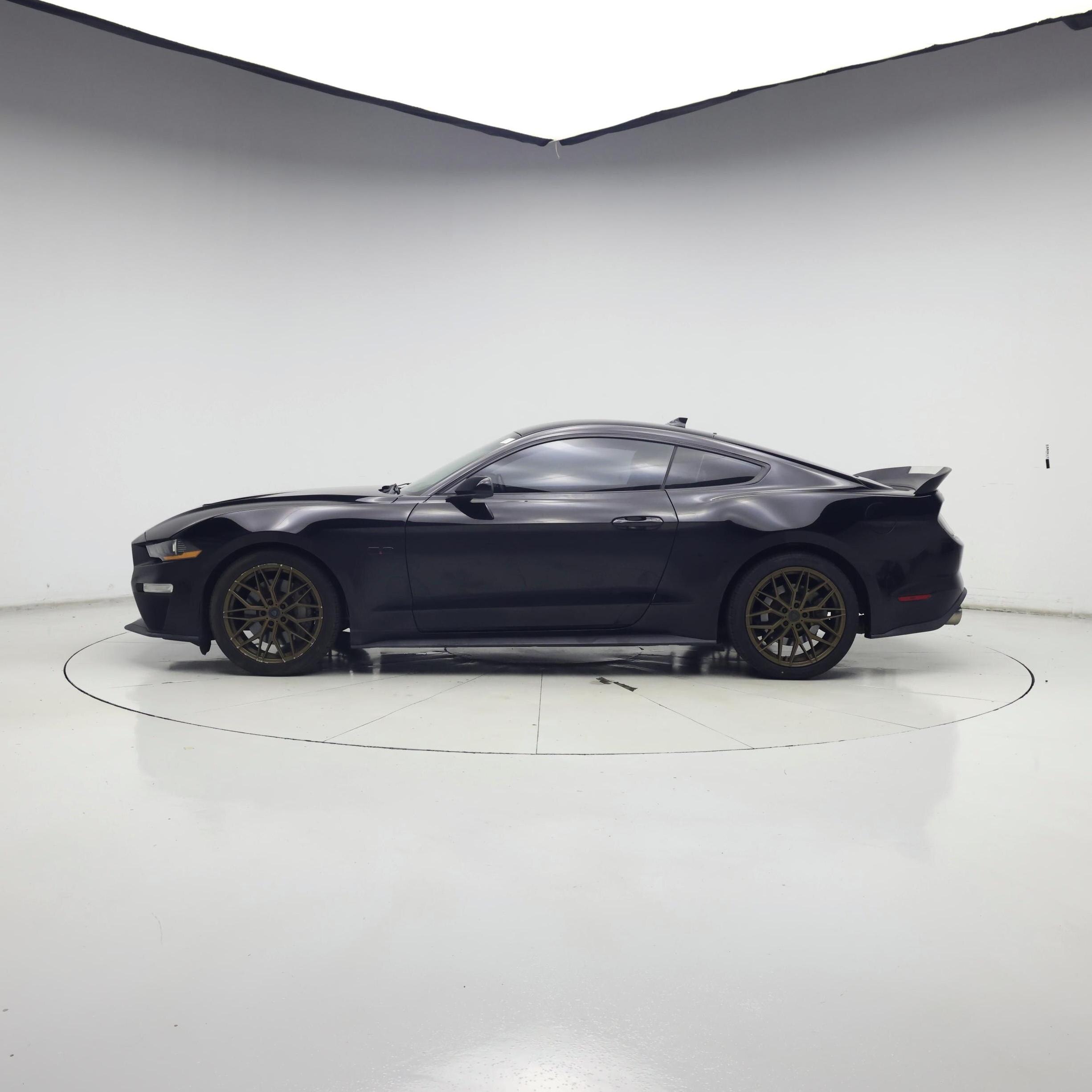 Thumbnail: 2021 Ford Mustang - 3