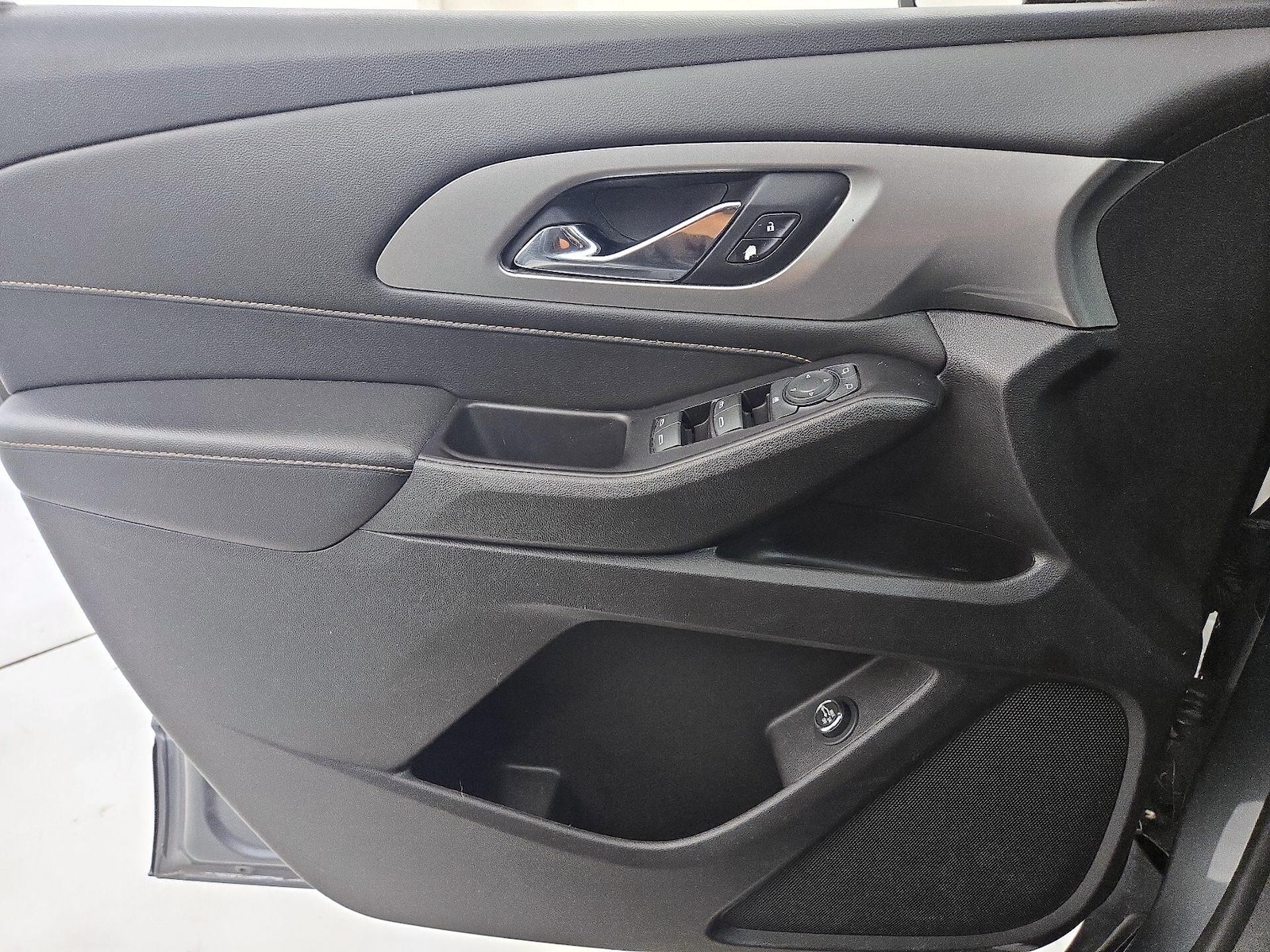 2019 Chevrolet Traverse 1LT - Photo 13