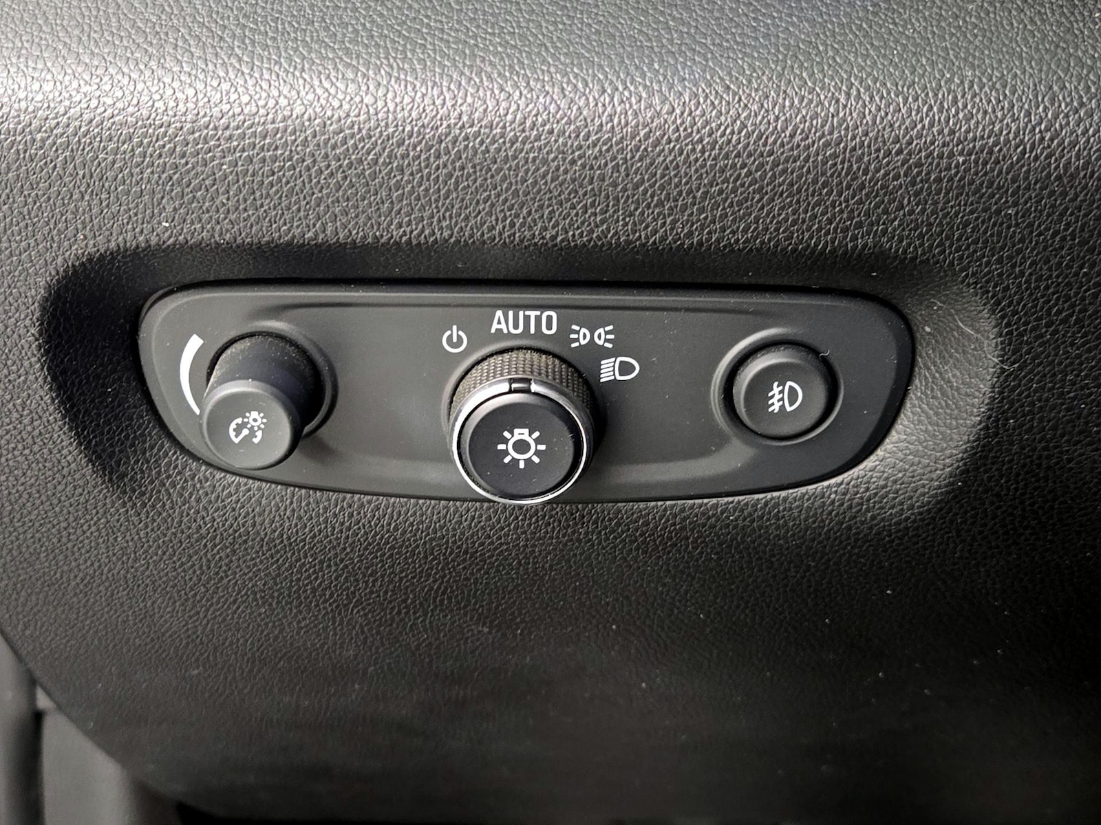 2019 Chevrolet Traverse 1LT - Photo 14