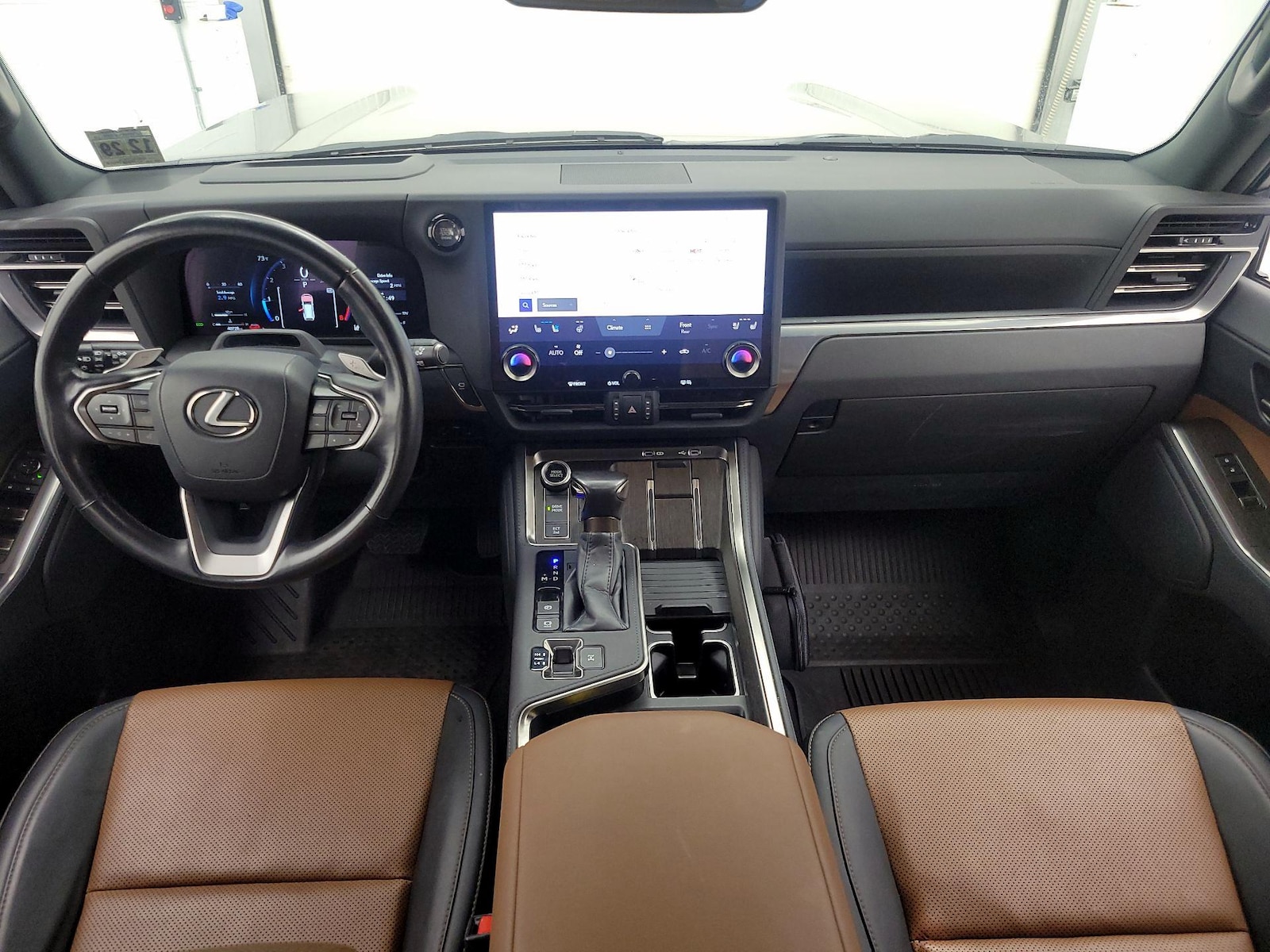 2024 Lexus GX Premium+ - Photo 10
