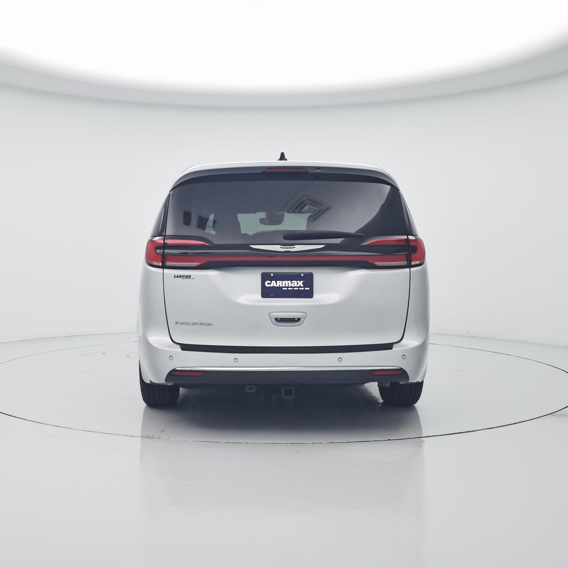 Thumbnail: 2023 Chrysler Pacifica - 6