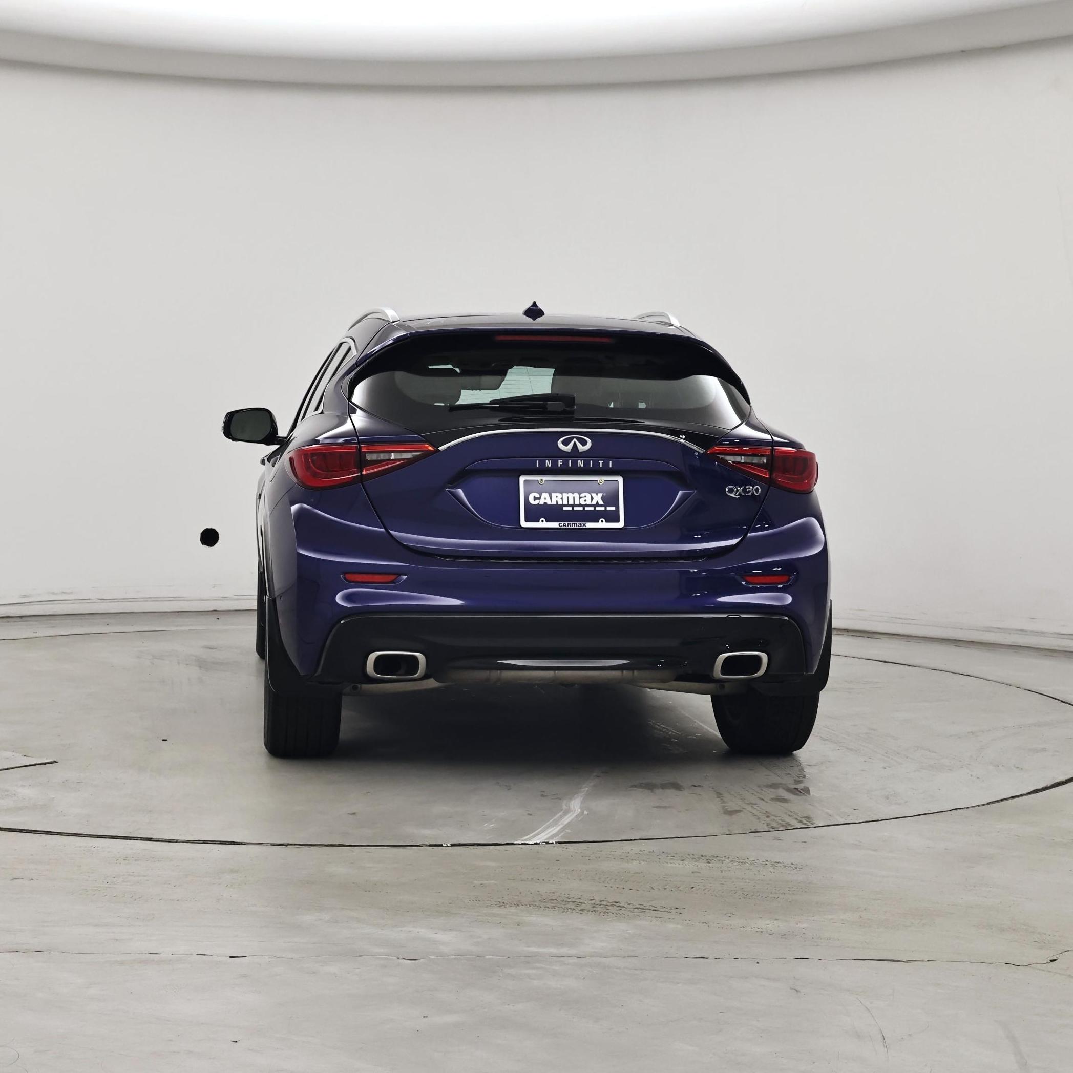 Thumbnail: 2017 INFINITI QX30 - 6