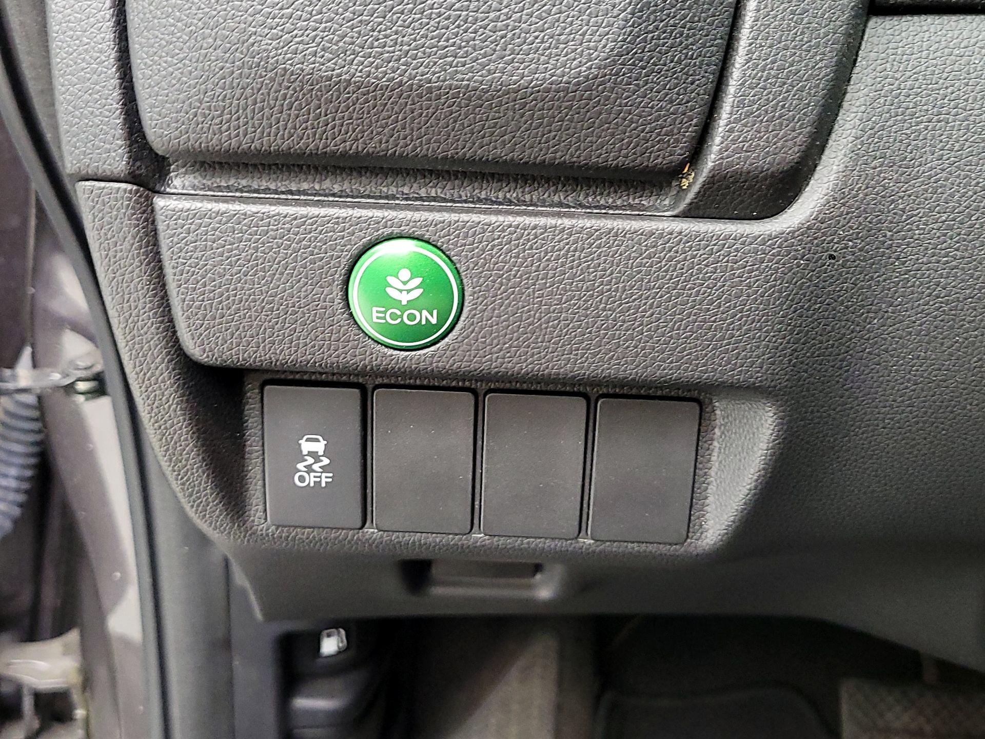 Thumbnail: 2015 Honda Fit - 13