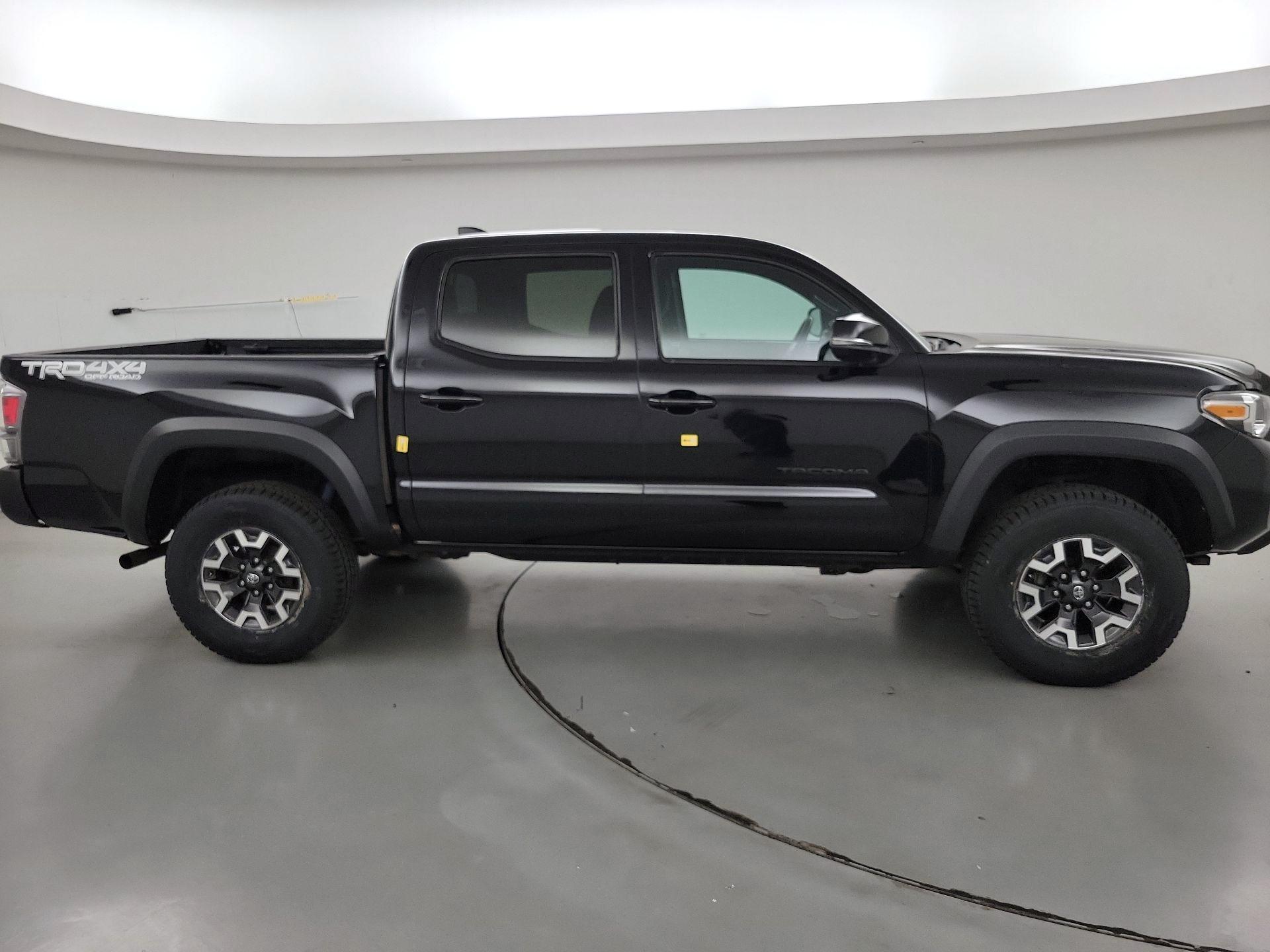Thumbnail: 2021 Toyota Tacoma - 4