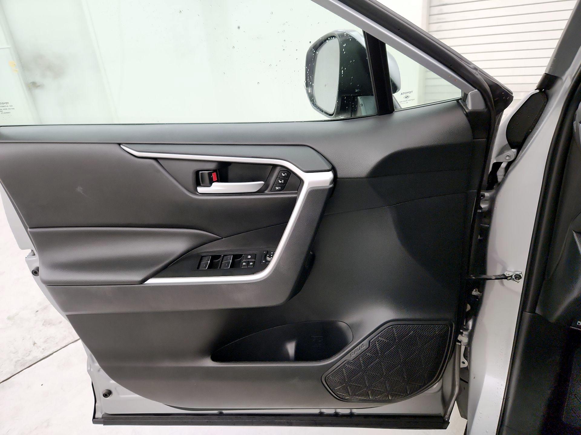 Thumbnail: 2024 Toyota RAV4 - 12