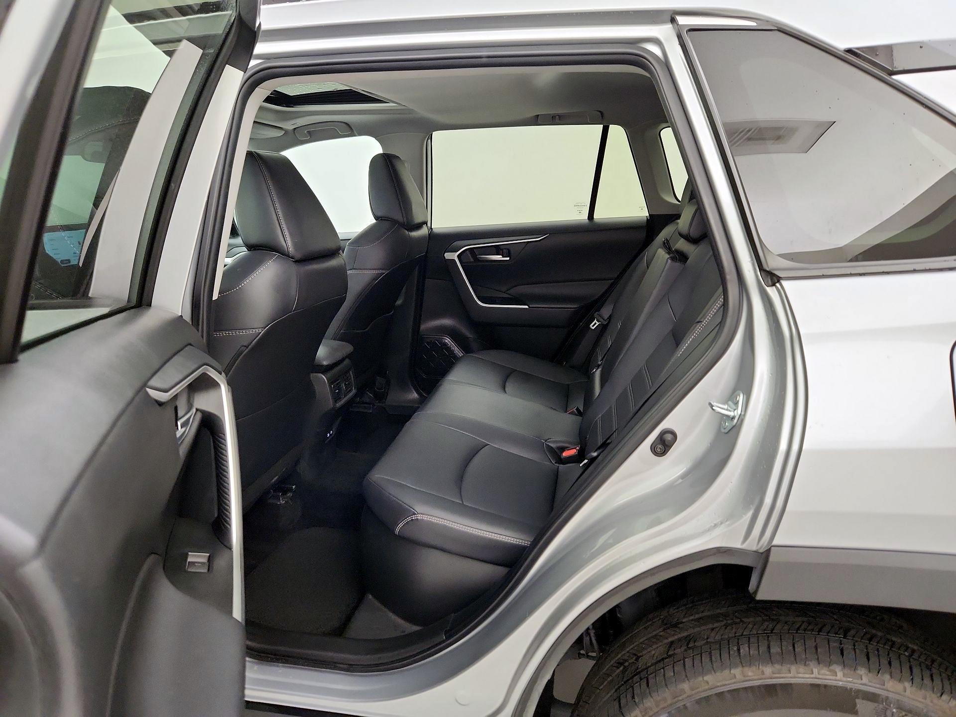 Thumbnail: 2024 Toyota RAV4 - 20