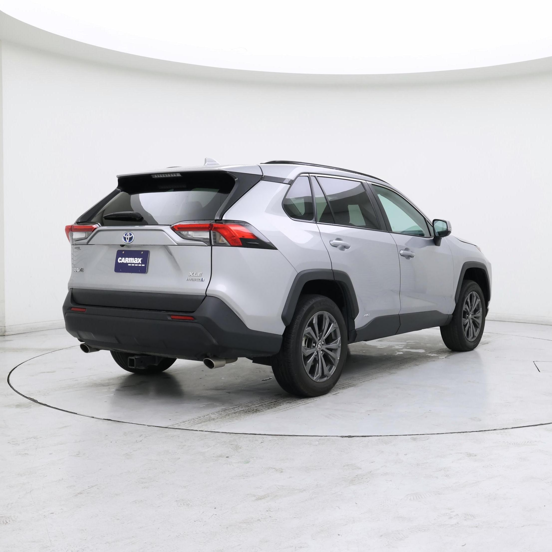 Thumbnail: 2024 Toyota RAV4 - 8