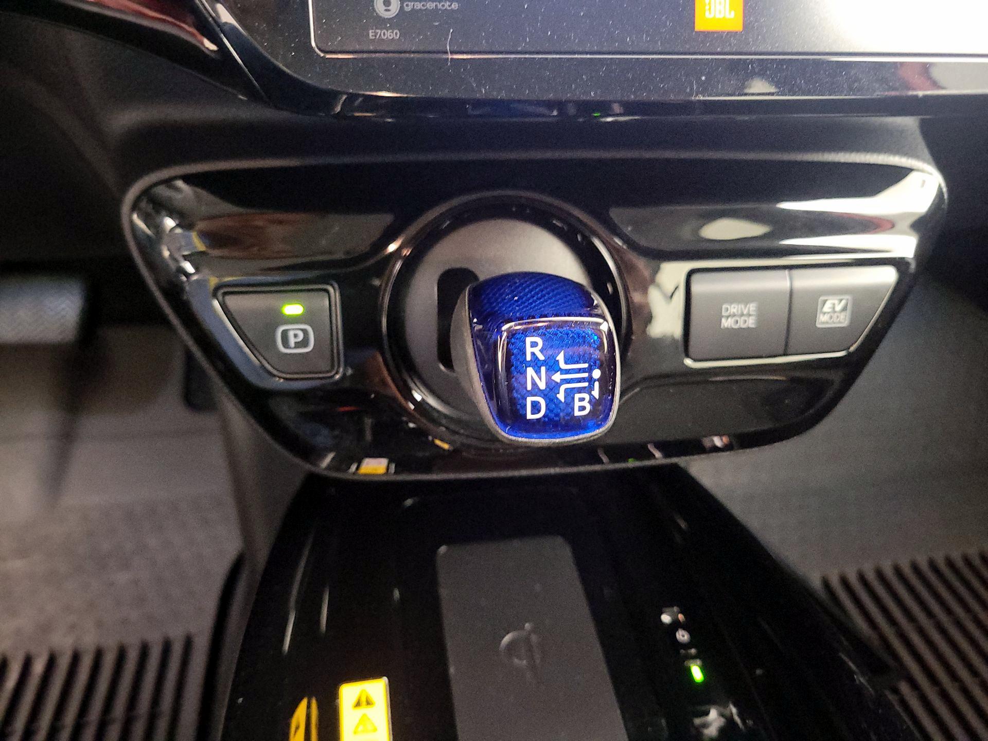 Thumbnail: 2022 Toyota Prius - 16