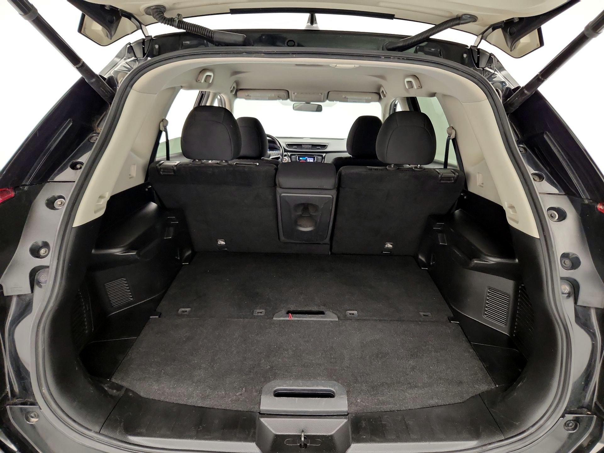 Thumbnail: 2018 Nissan Rogue - 19