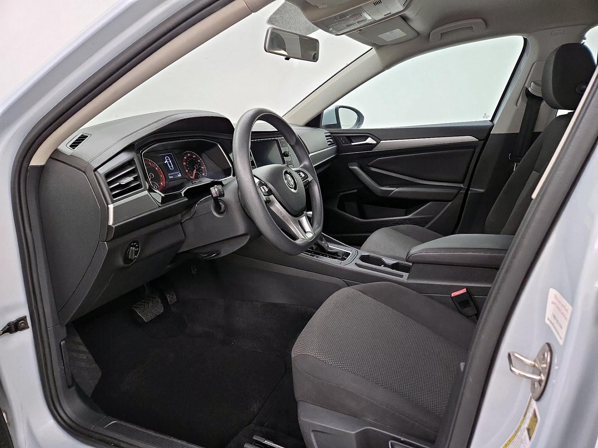 Thumbnail: 2019 Volkswagen Jetta - 11