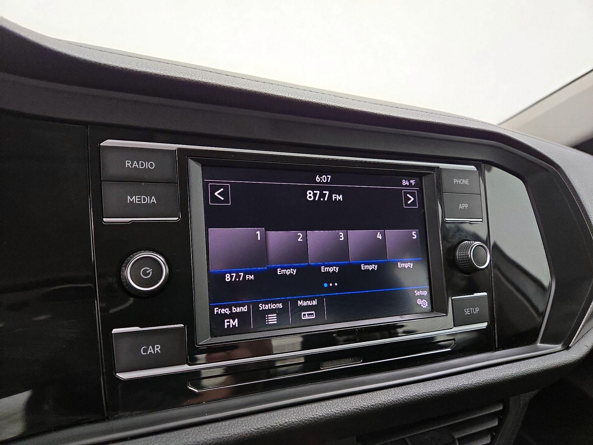 Thumbnail: 2019 Volkswagen Jetta - 15