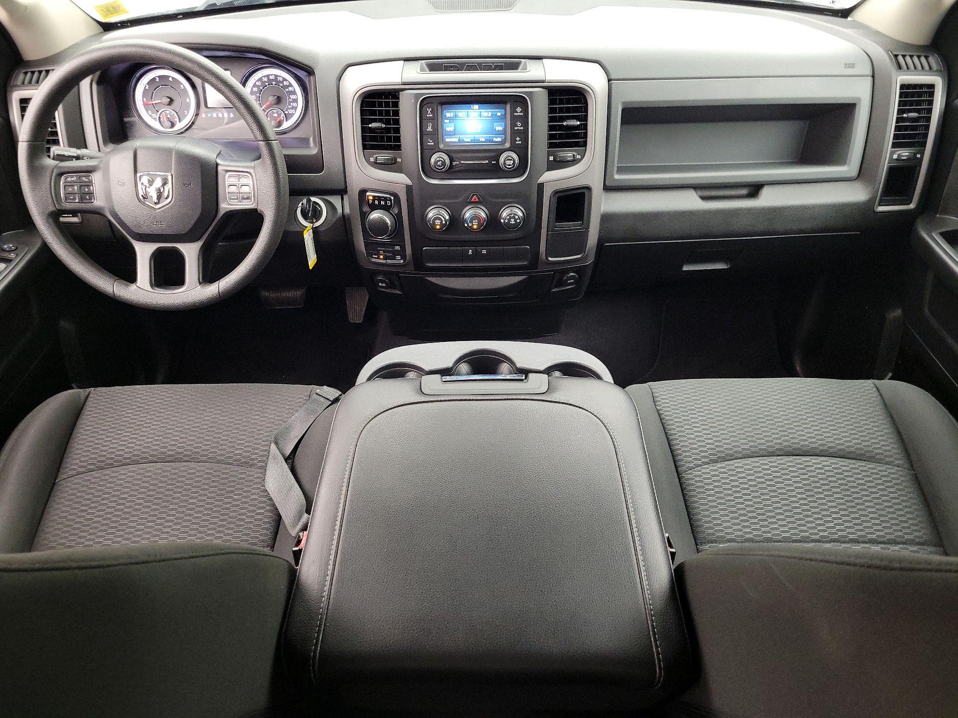 Thumbnail: 2019 RAM 1500 Classic - 9