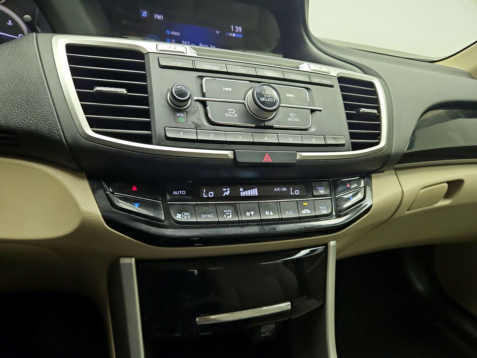Thumbnail: 2017 Honda Accord - 15