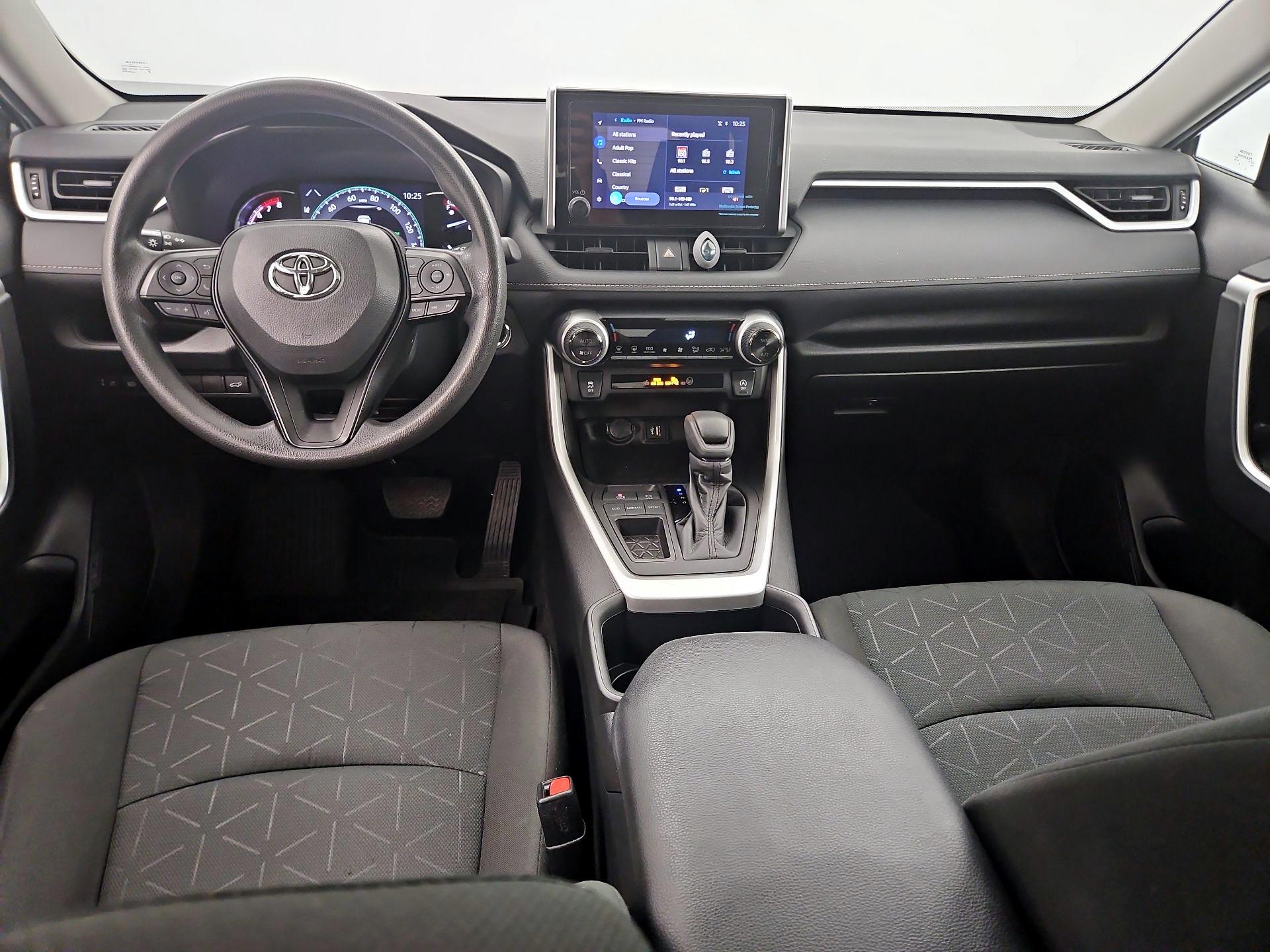 Thumbnail: 2024 Toyota RAV4 - 9