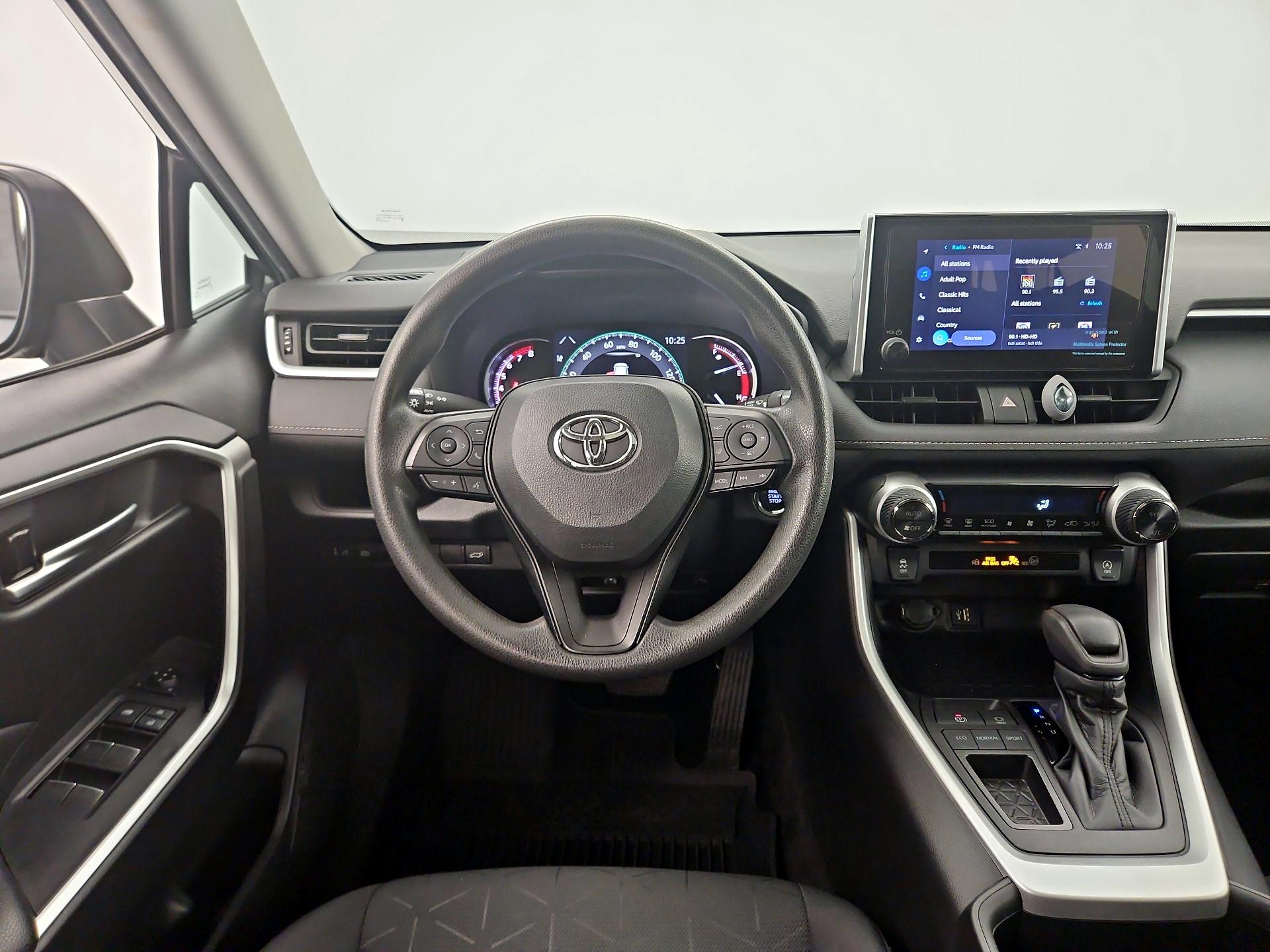 Thumbnail: 2024 Toyota RAV4 - 10