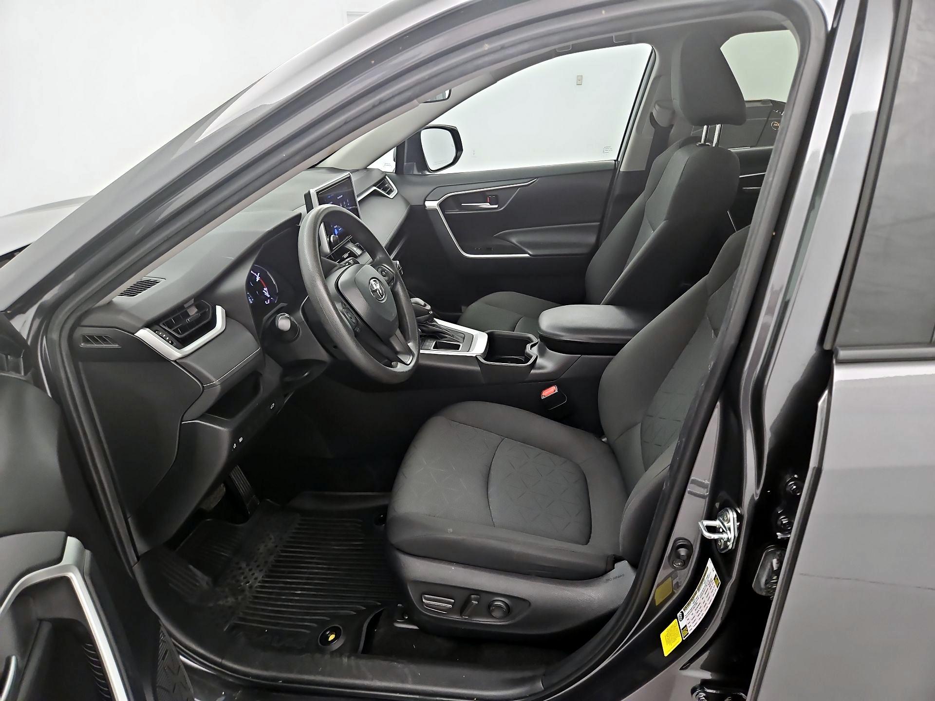 Thumbnail: 2024 Toyota RAV4 - 11