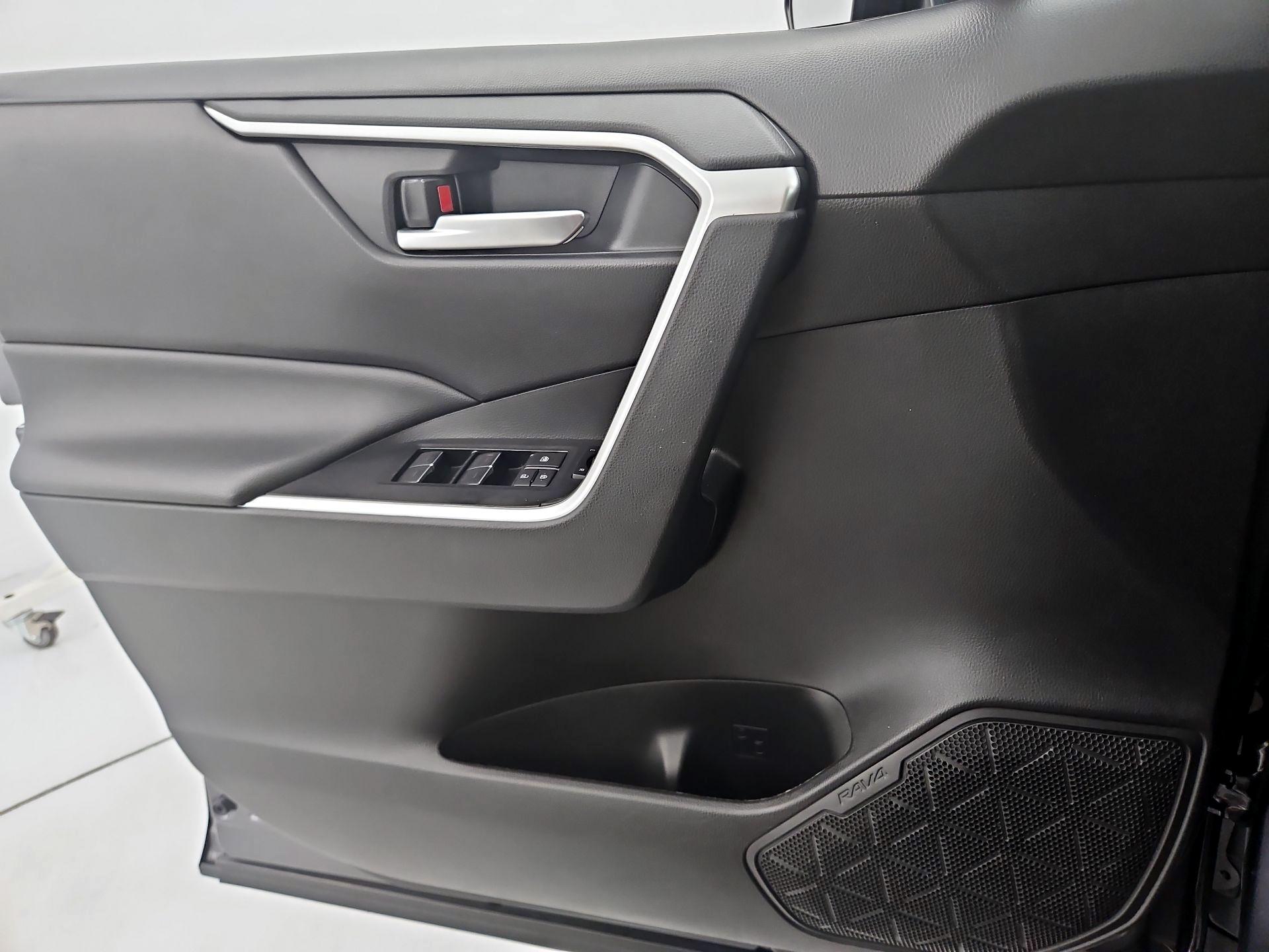 Thumbnail: 2024 Toyota RAV4 - 12