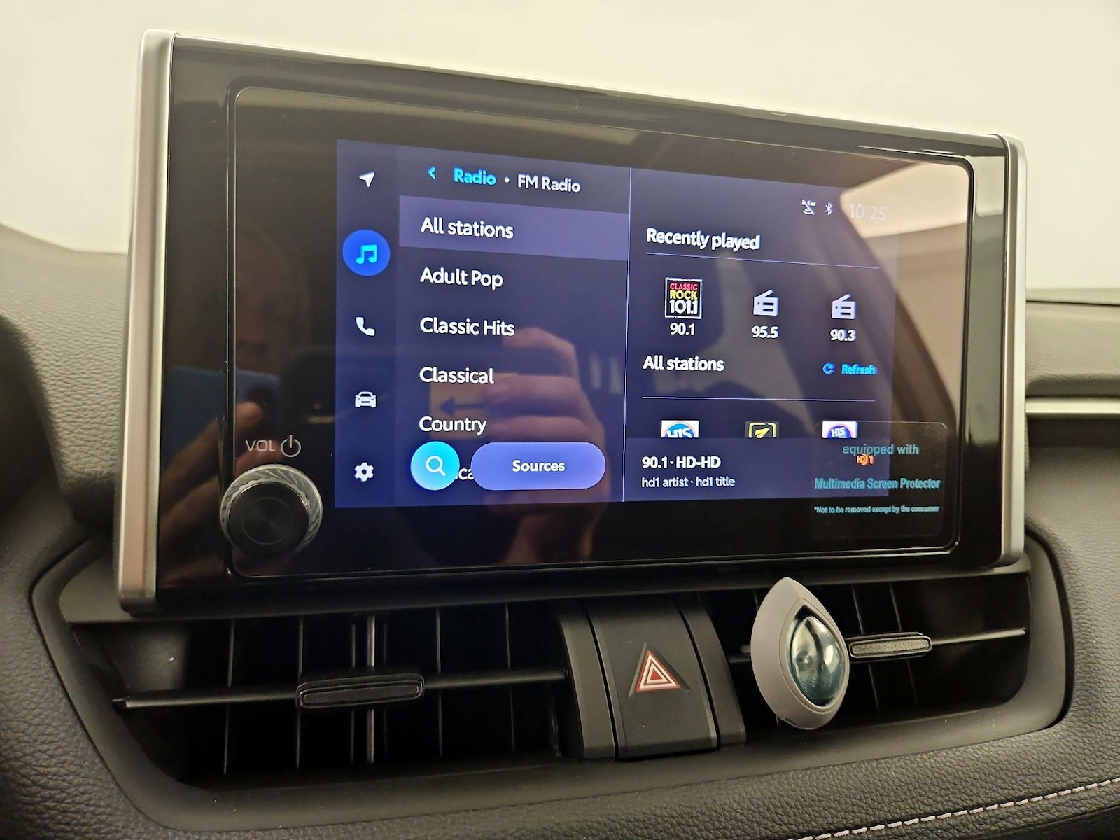 2024 Toyota RAV4 XLE - Photo 16