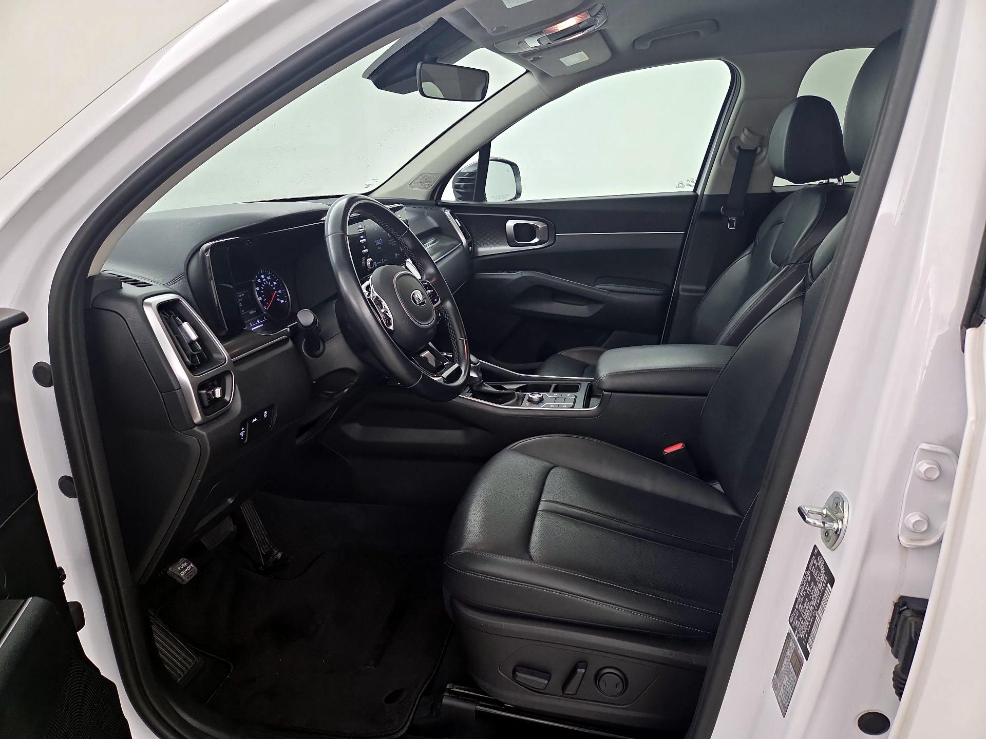 Thumbnail: 2021 Kia Sorento - 11