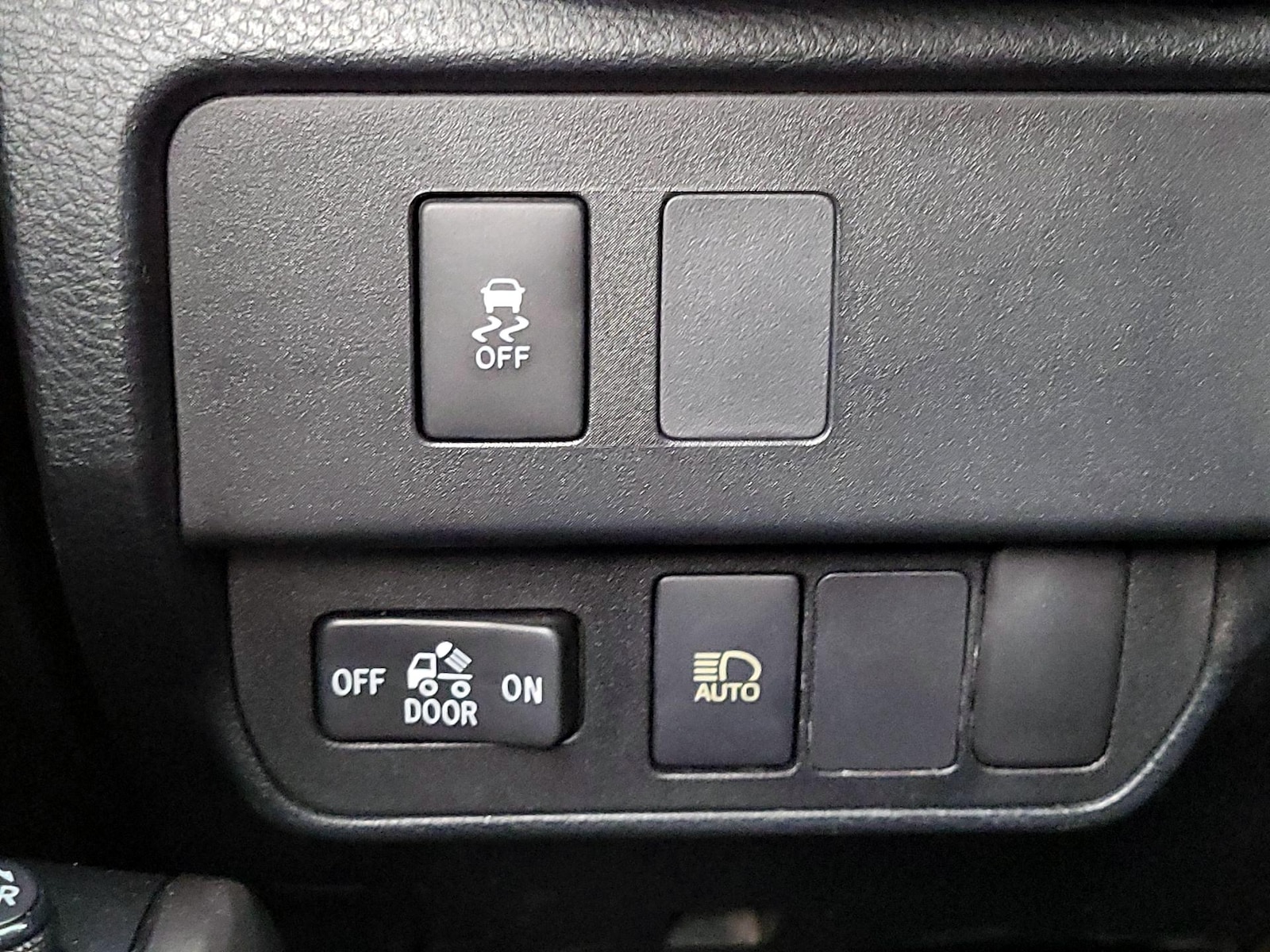 2020 Toyota Tacoma SR5 - Photo 14