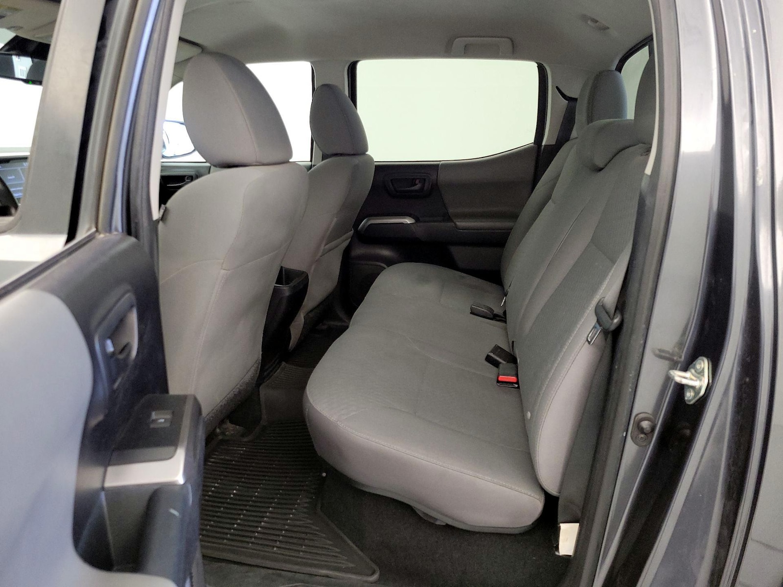 2020 Toyota Tacoma SR5 - Photo 19