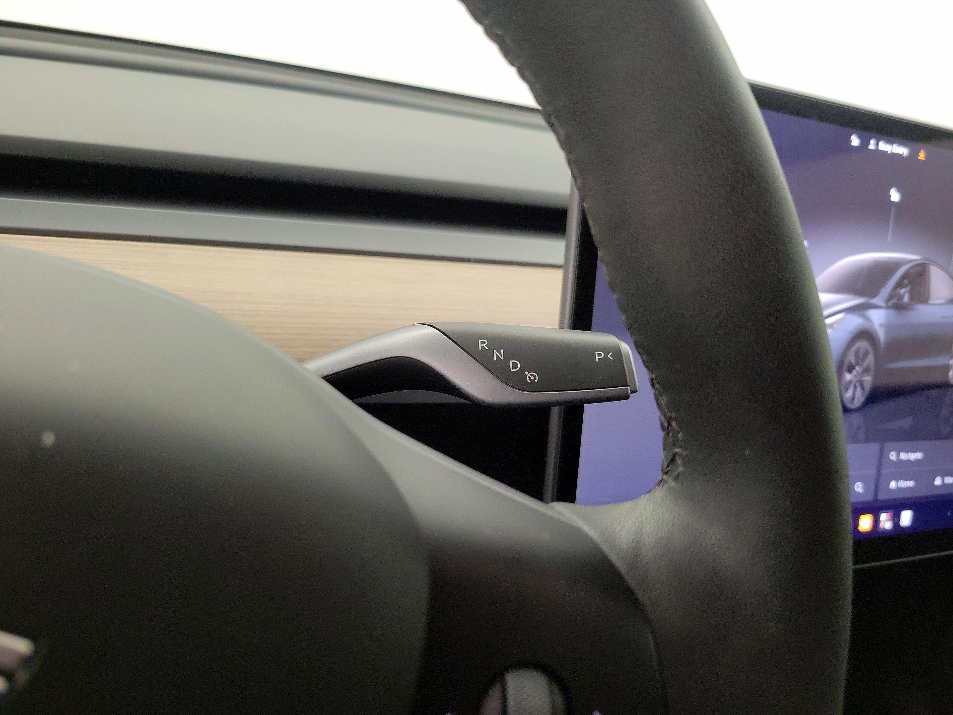 Thumbnail: 2025 Tesla Model Y - 17
