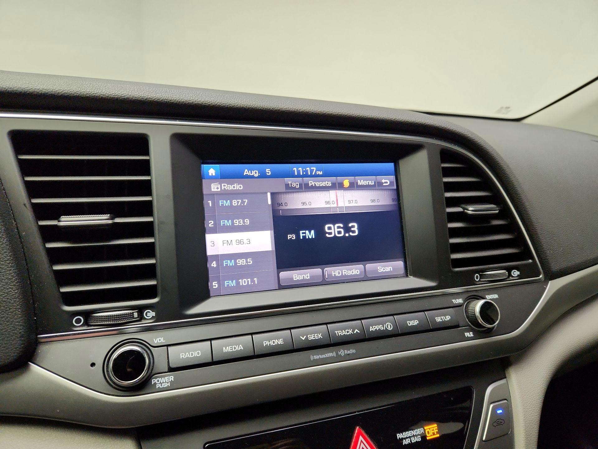 Thumbnail: 2017 Hyundai Elantra - 13