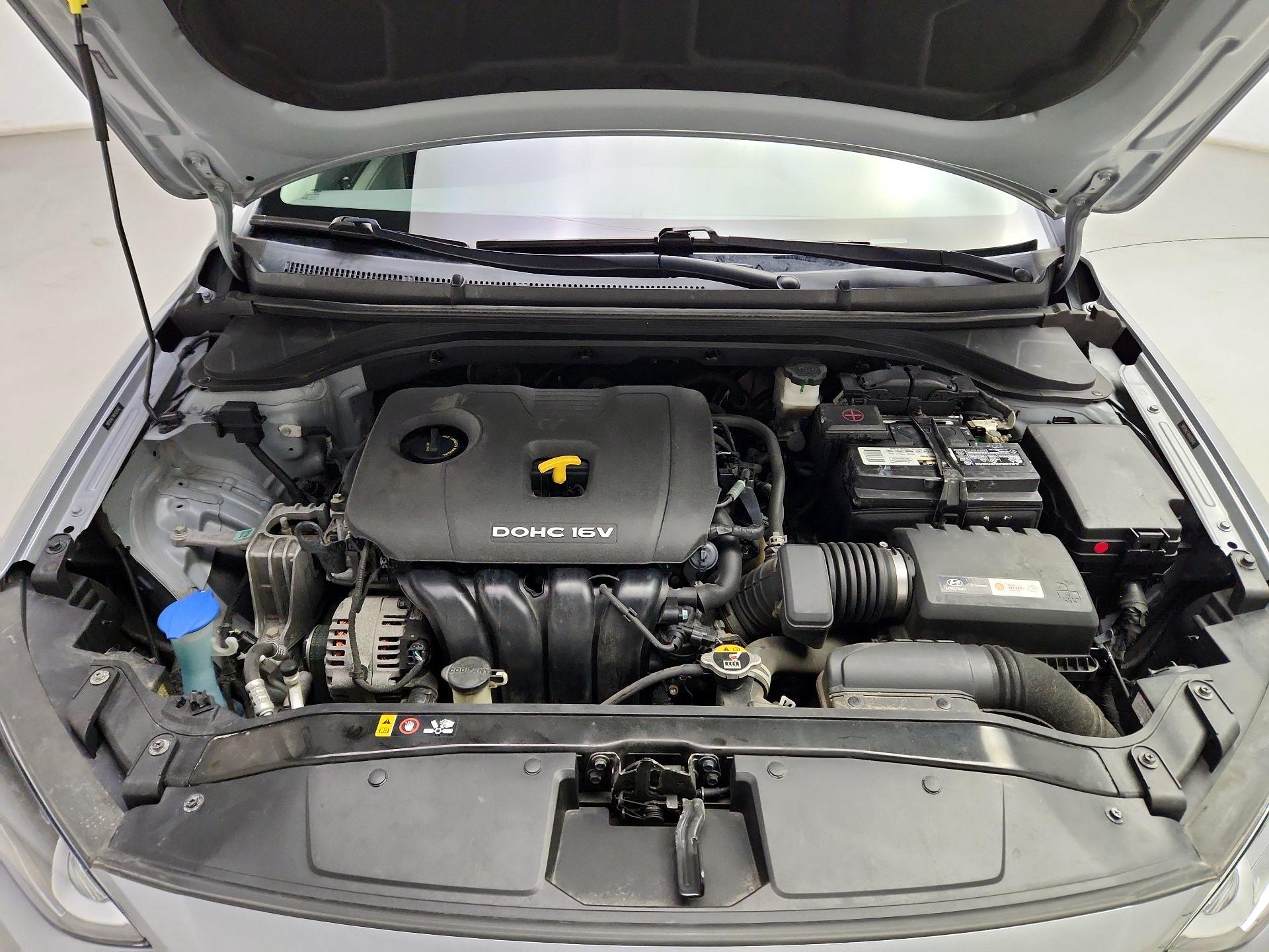 Thumbnail: 2017 Hyundai Elantra - 19