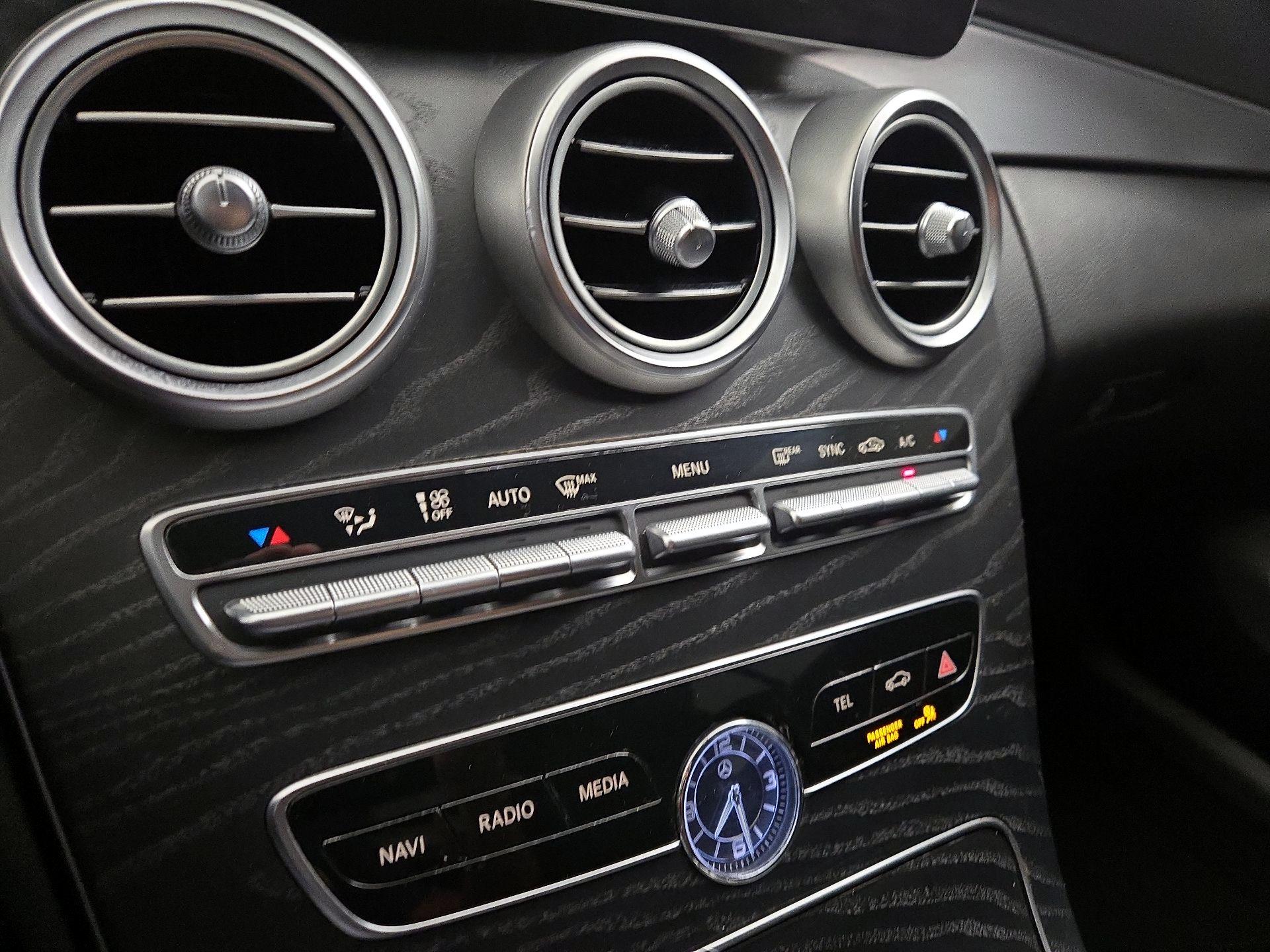 Thumbnail: 2019 Mercedes-Benz C-Class - 16