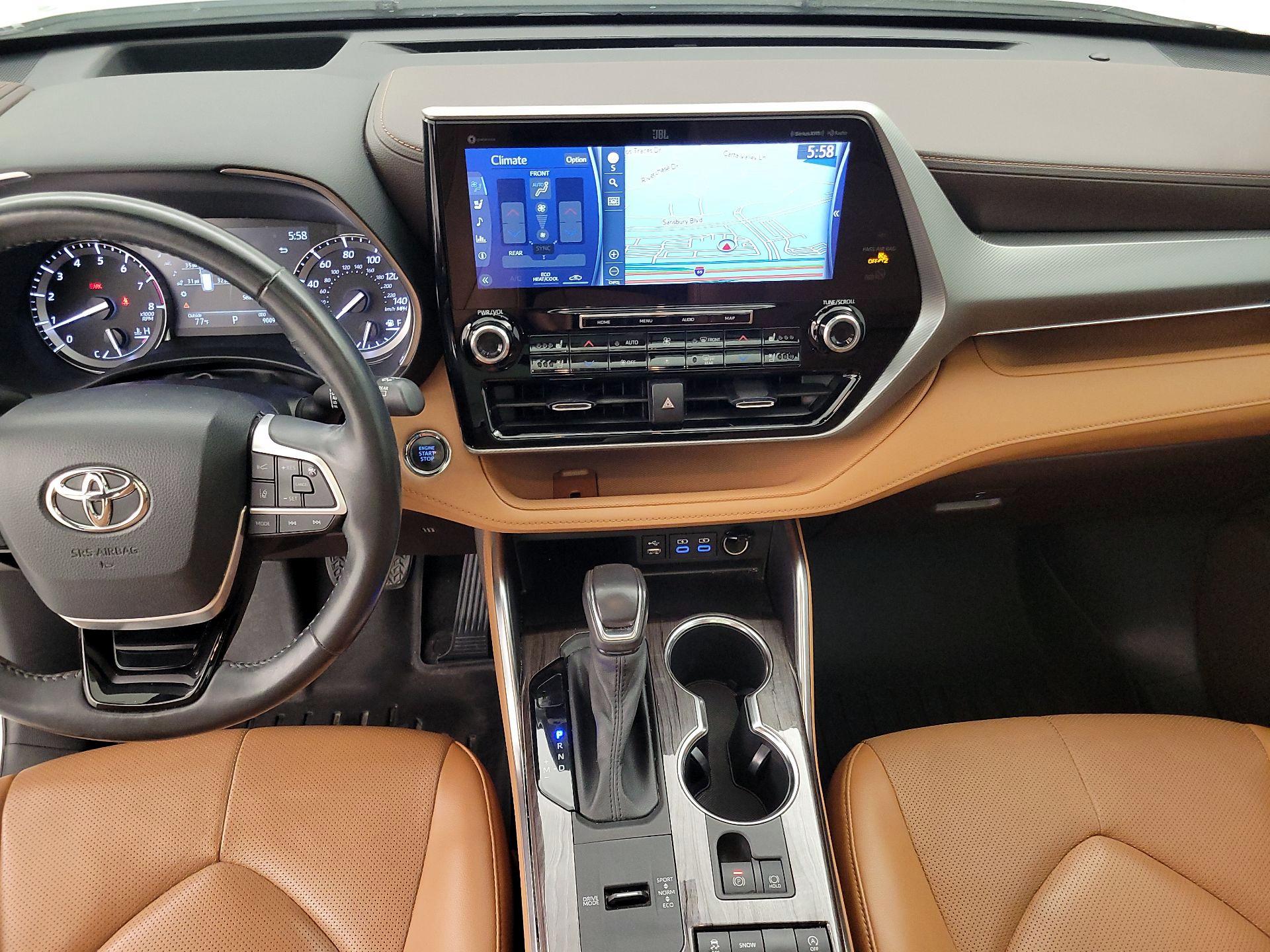 Thumbnail: 2022 Toyota Highlander - 9