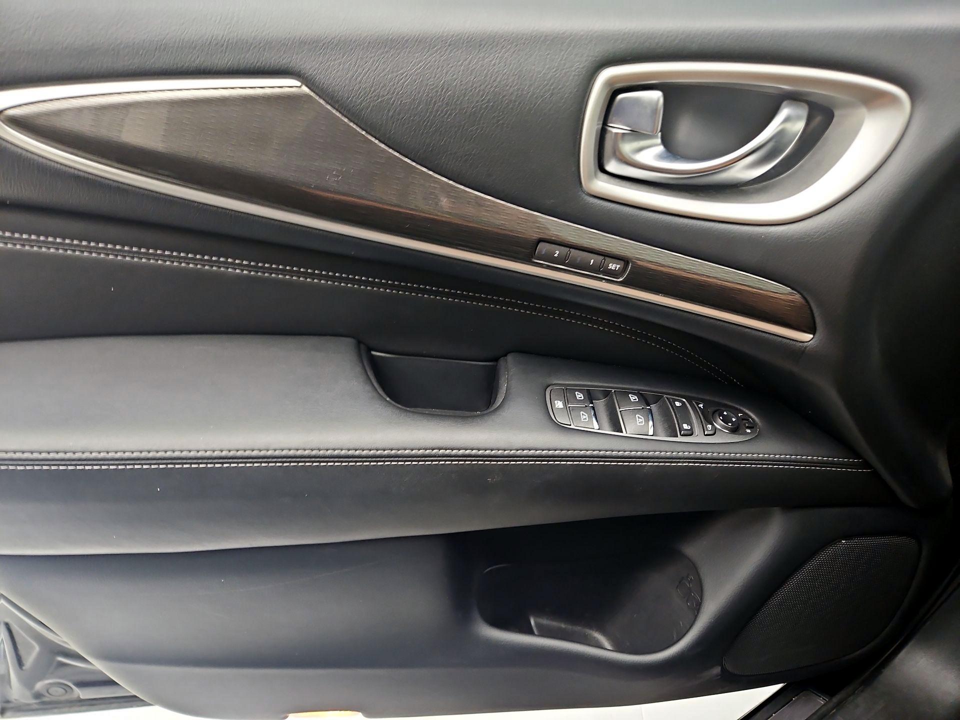 Thumbnail: 2020 INFINITI QX60 - 12