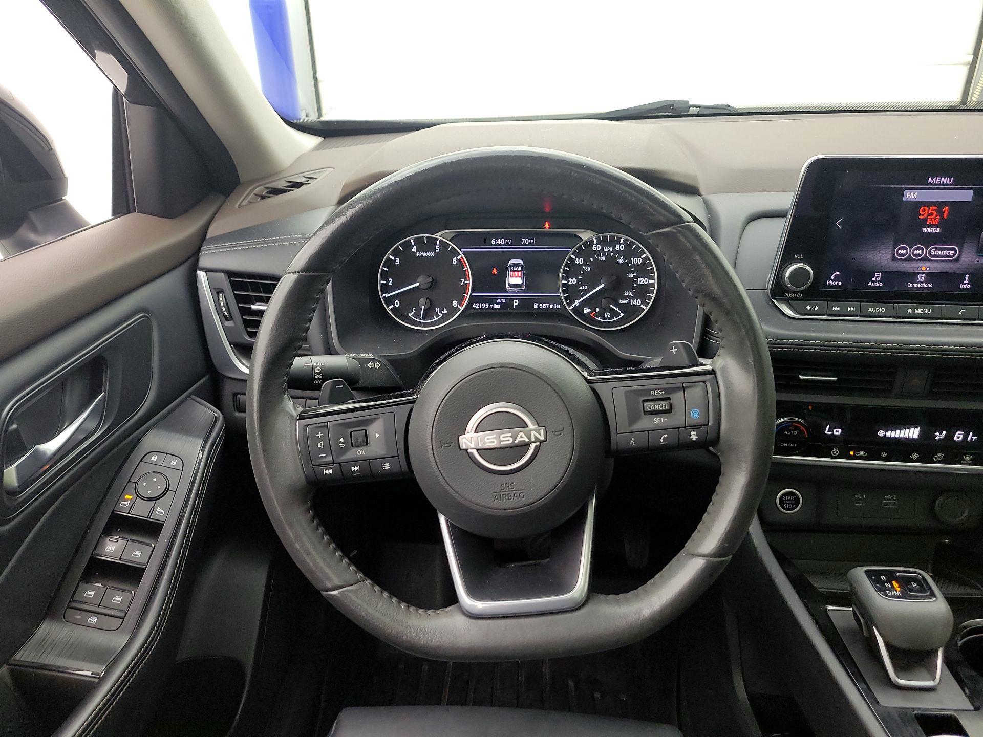 Thumbnail: 2023 Nissan Rogue - 10