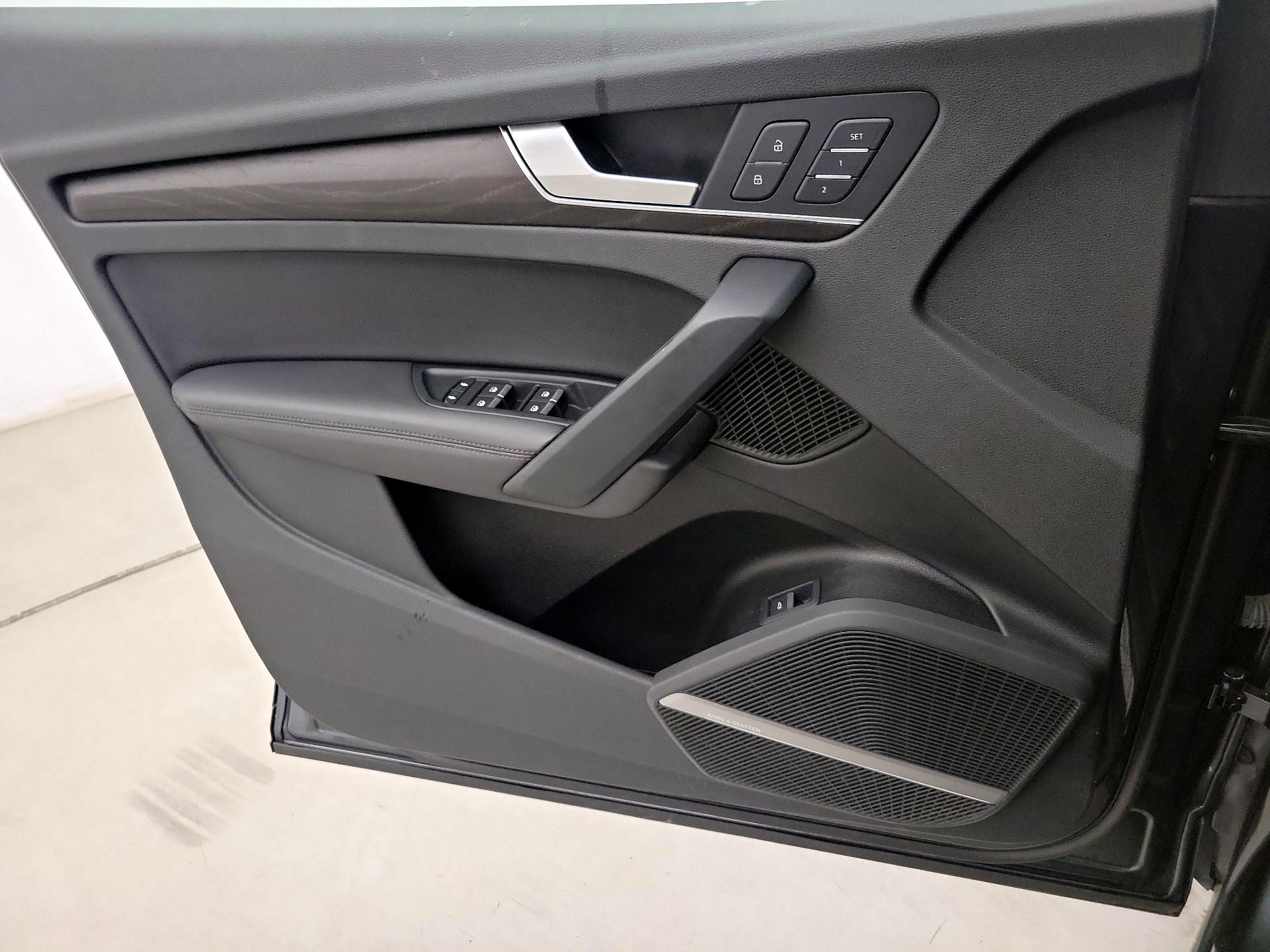Thumbnail: 2019 Audi Q5 - 12