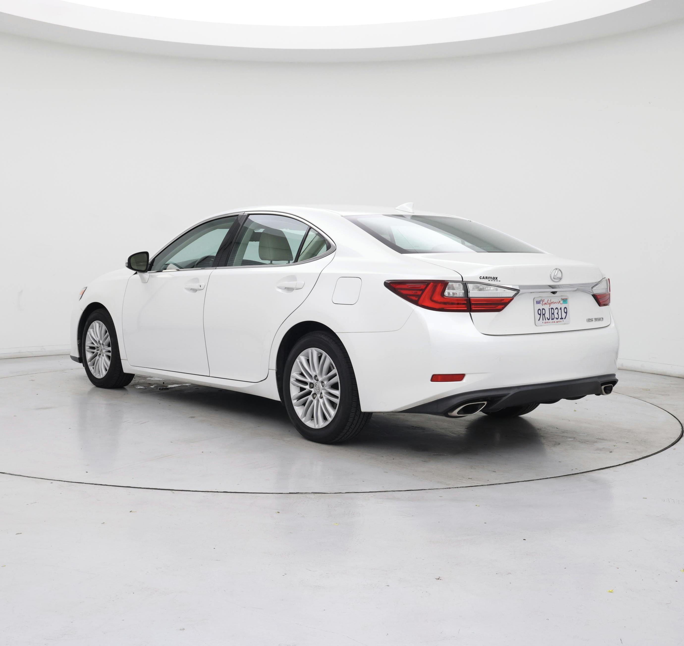 Thumbnail: 2016 Lexus ES - 2