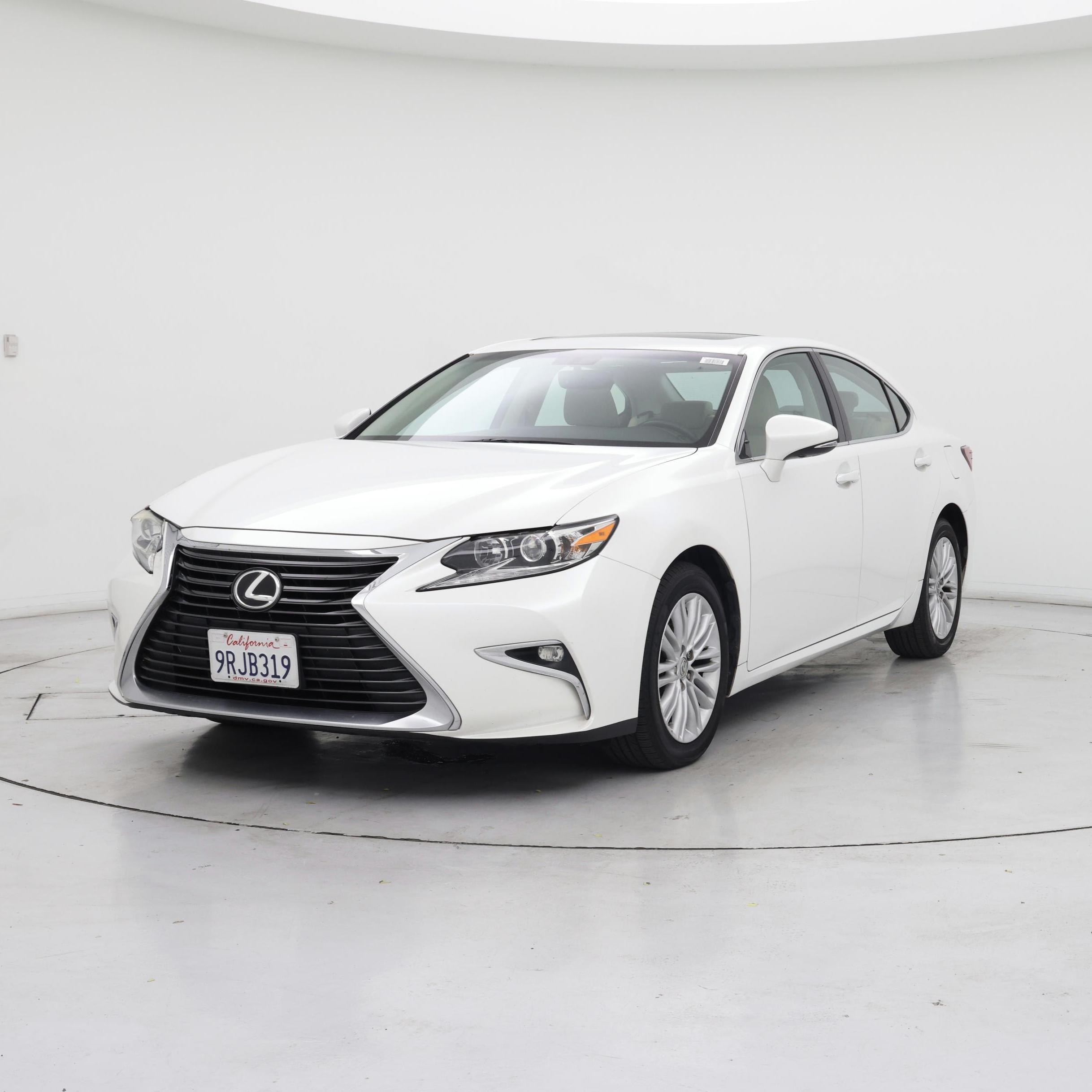 Thumbnail: 2016 Lexus ES - 4