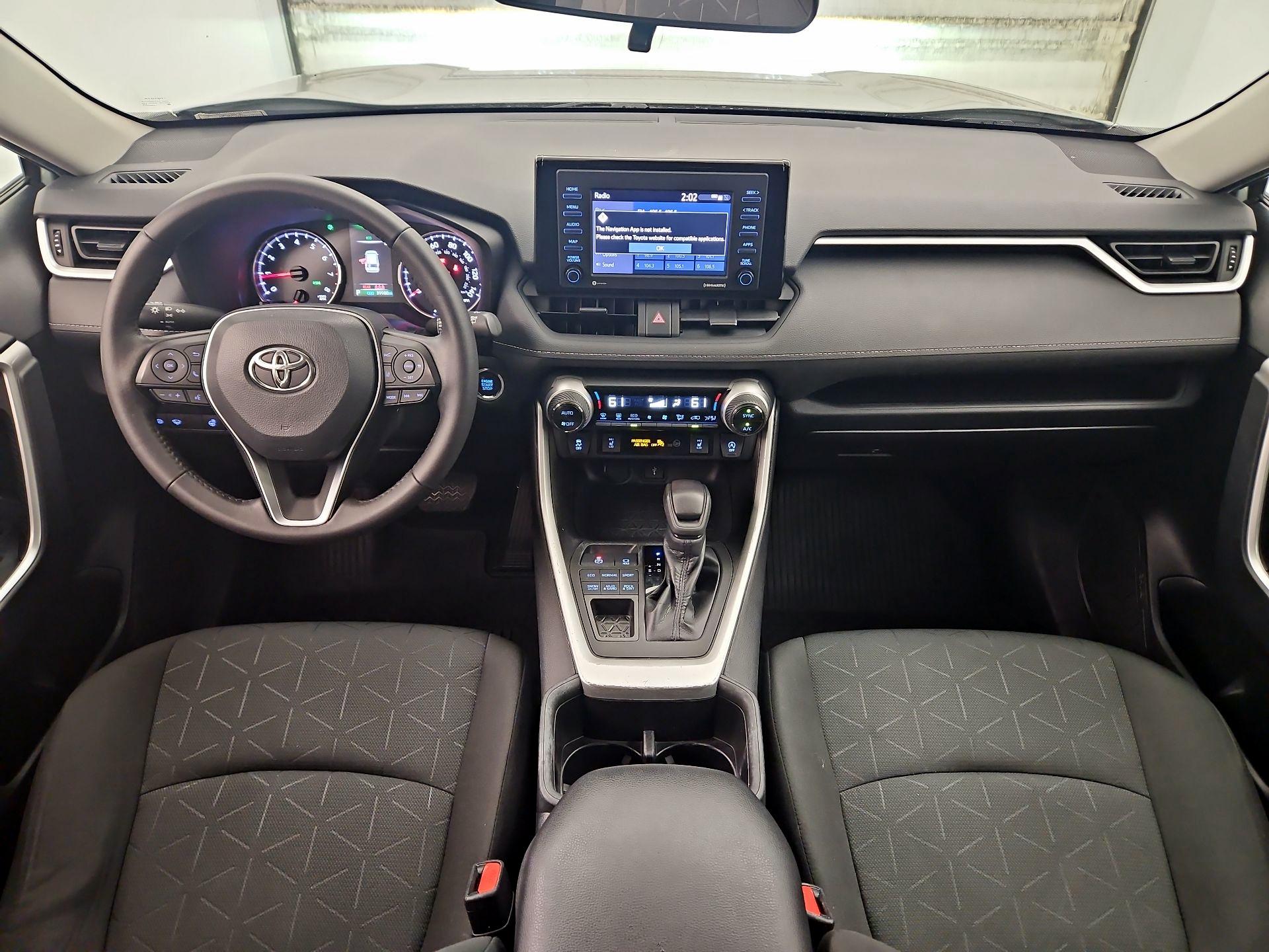 Thumbnail: 2022 Toyota RAV4 - 9