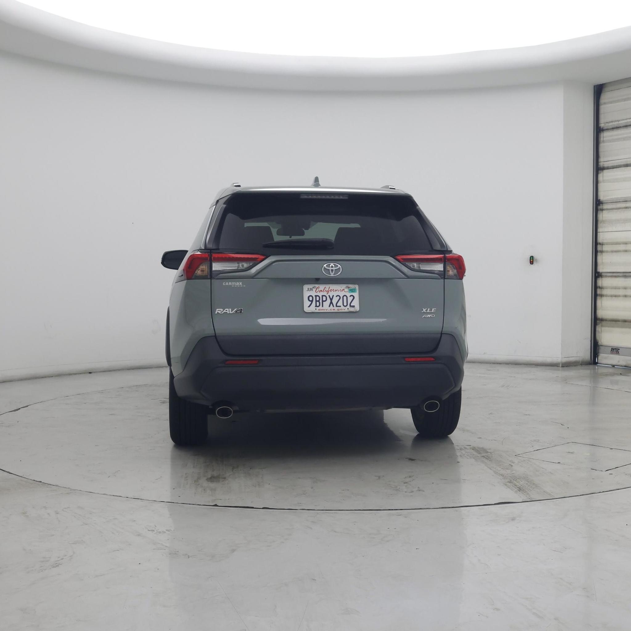 Thumbnail: 2022 Toyota RAV4 - 6