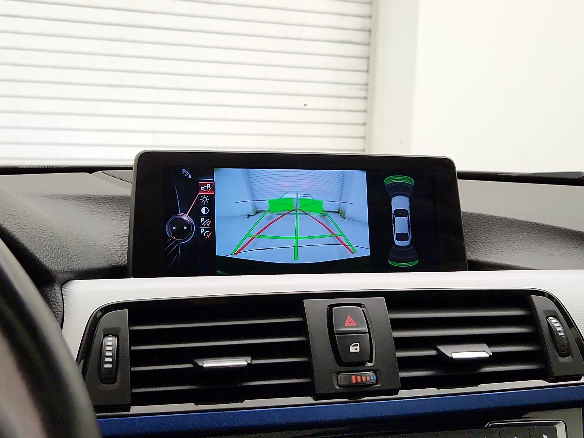 Thumbnail: 2015 BMW 4 Series - 15